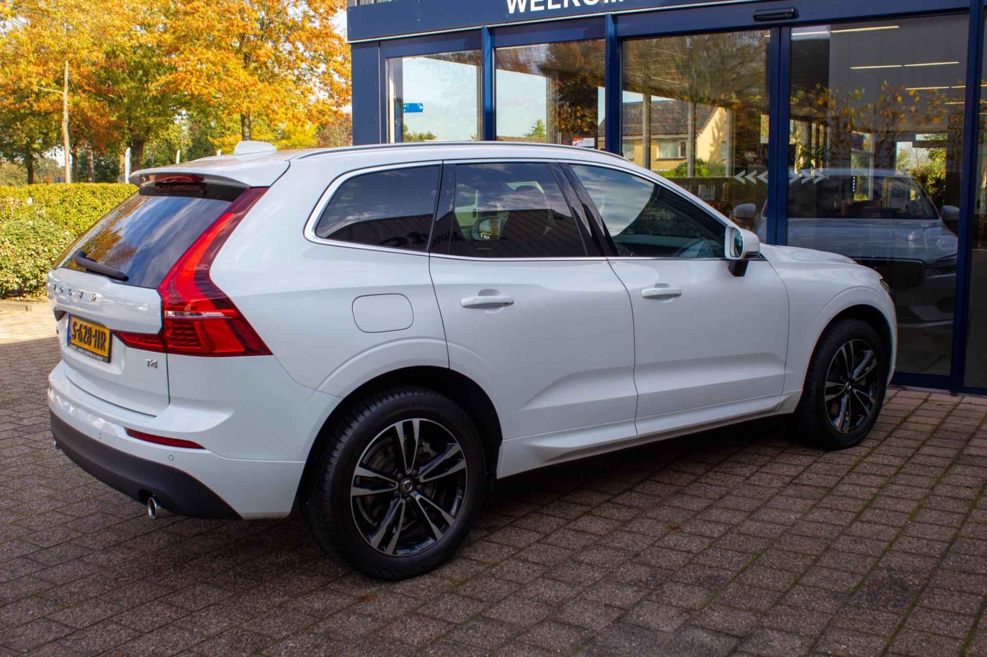 Volvo XC60 2.0 T4 Inscription | Prijs rijklaar incl. 12 mnd garantie | Leder Harman Kardon 19"Lmv Blindspot - 16/51