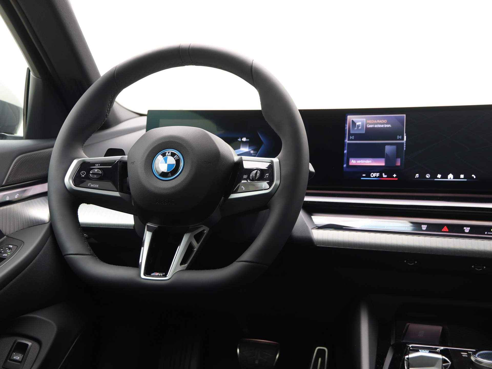 BMW i5 Sedan eDrive40 M-Sport - 3/27