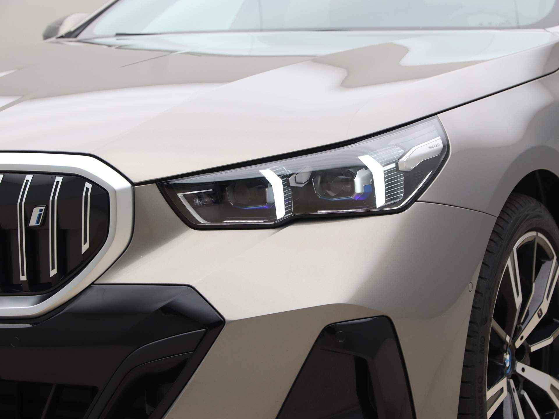 BMW i5 Sedan eDrive40 M-Sport - 21/27