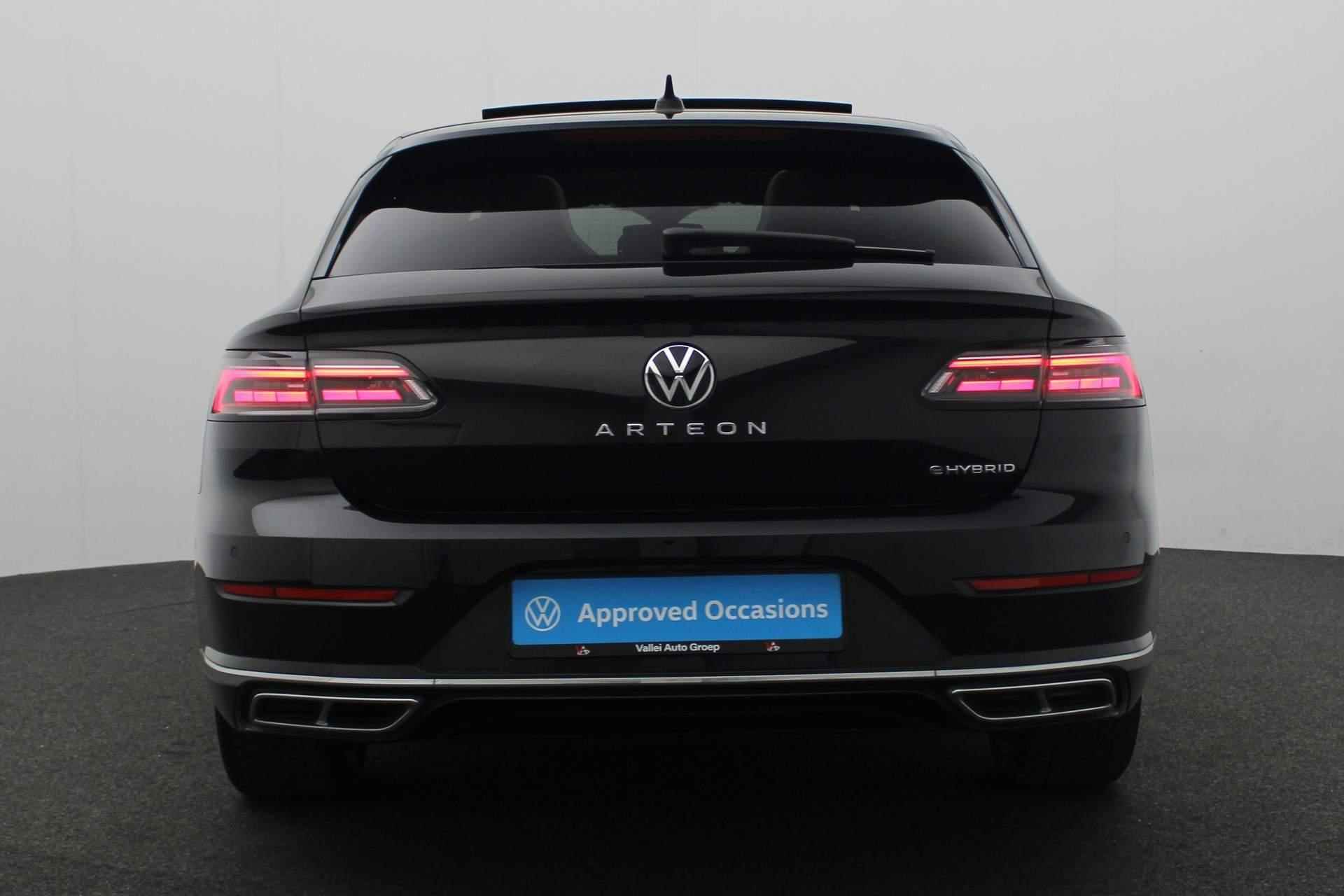 Volkswagen Arteon Shooting Brake 1.4 TSI 218PK DSG eHybrid R-Line Business | Pano | Trekhaak | Leer | Adaptief onderstel | HUD | 19 inch | Camera | Keyless | ACC - 22/46