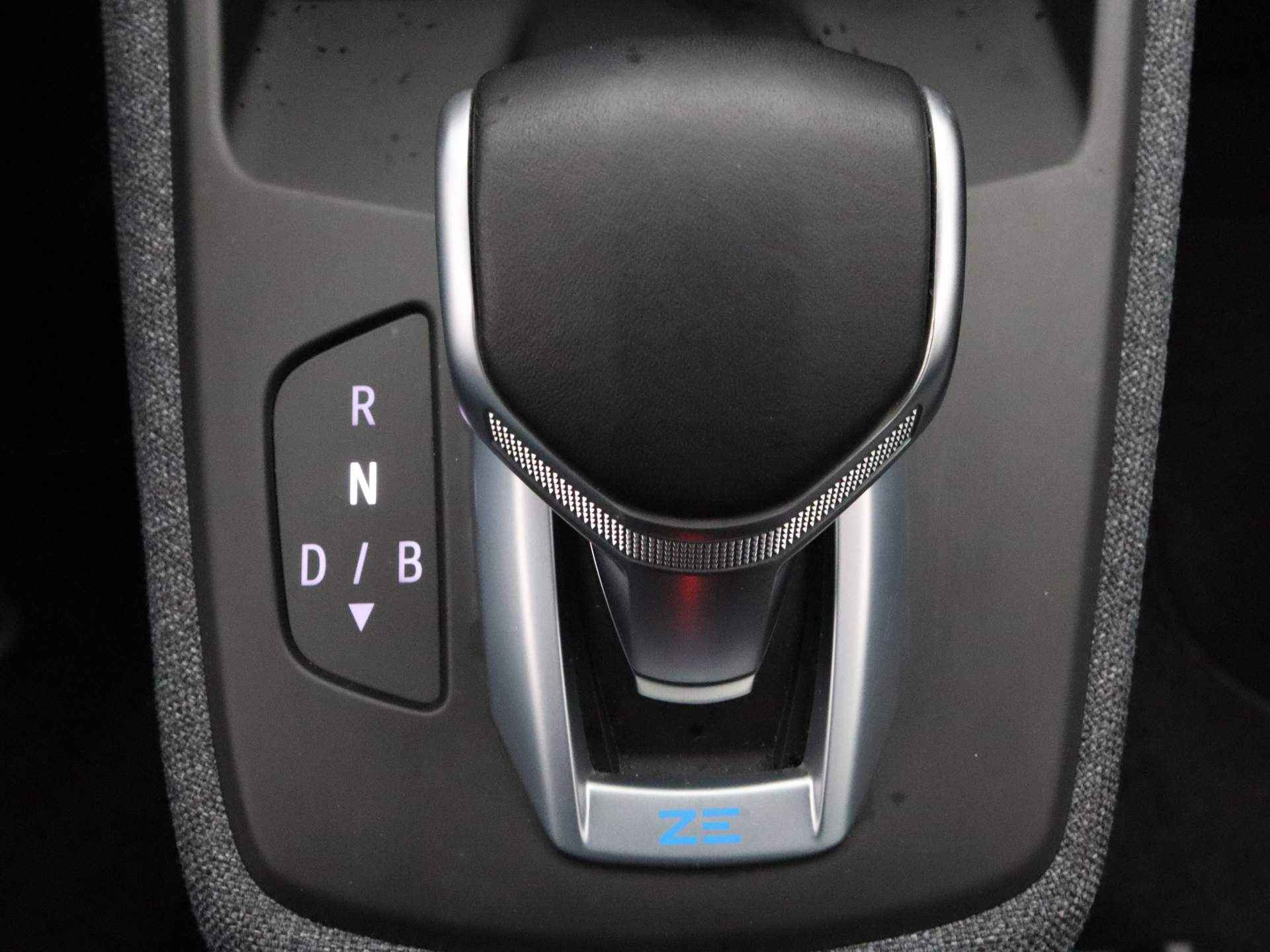 Renault ZOE R135 Limited 50kWh KOOPBATTERIJ ALL-IN PRIJS! Climate | Navi | Stoel-/Stuurverwarming - 23/40