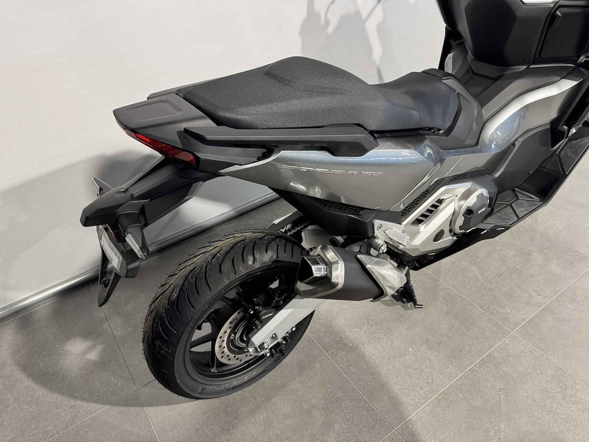 Honda FORZA 750 - 5/10