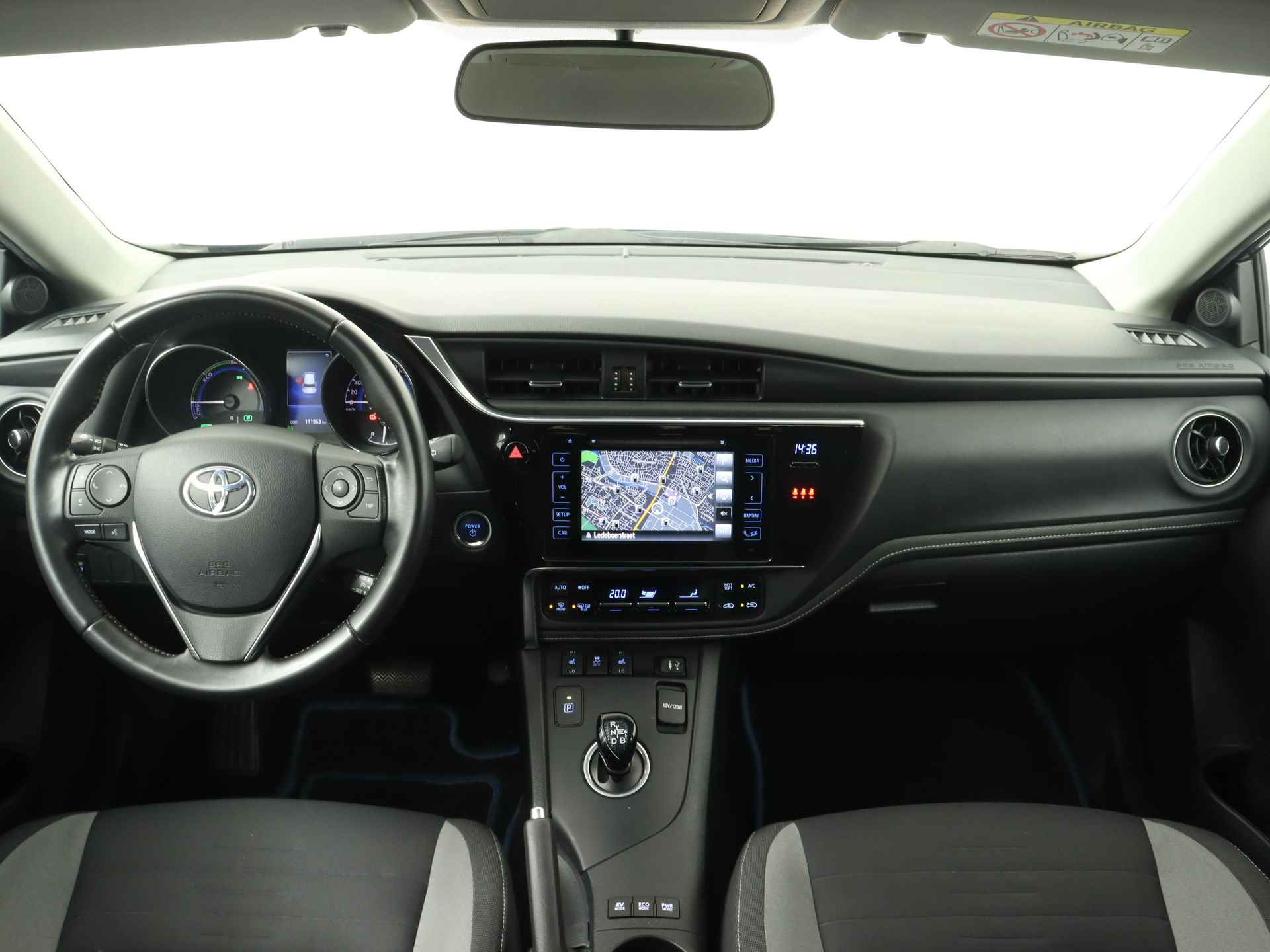 Toyota Auris 1.8 Hybrid Executive Limited | Navigatie | Camera | Stoelverwarming | LM velgen | Trekhaak | - 6/44