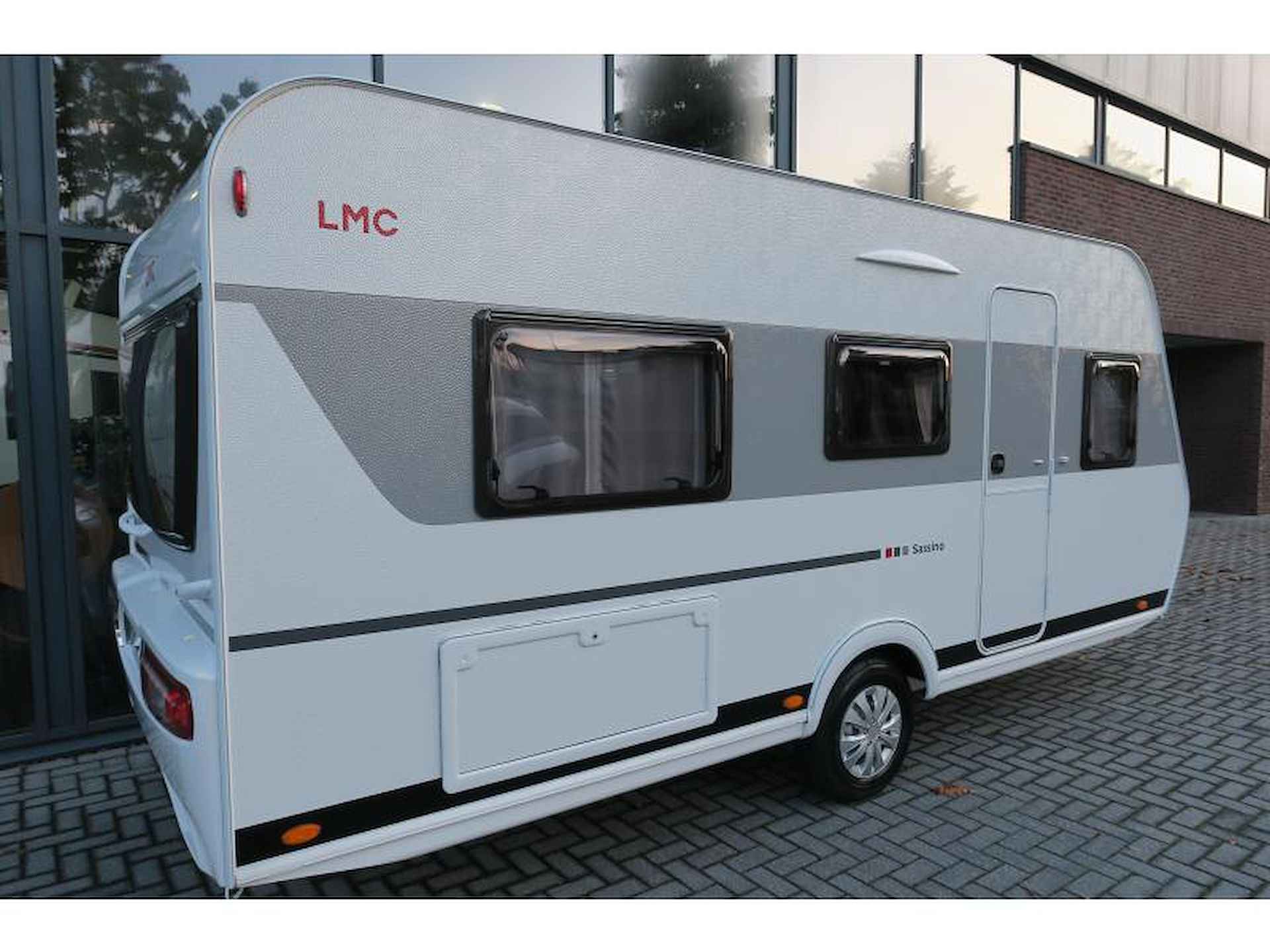 LMC Sassino Comfort 460 E INCL MOVER+ACHTERRAAM - 4/19