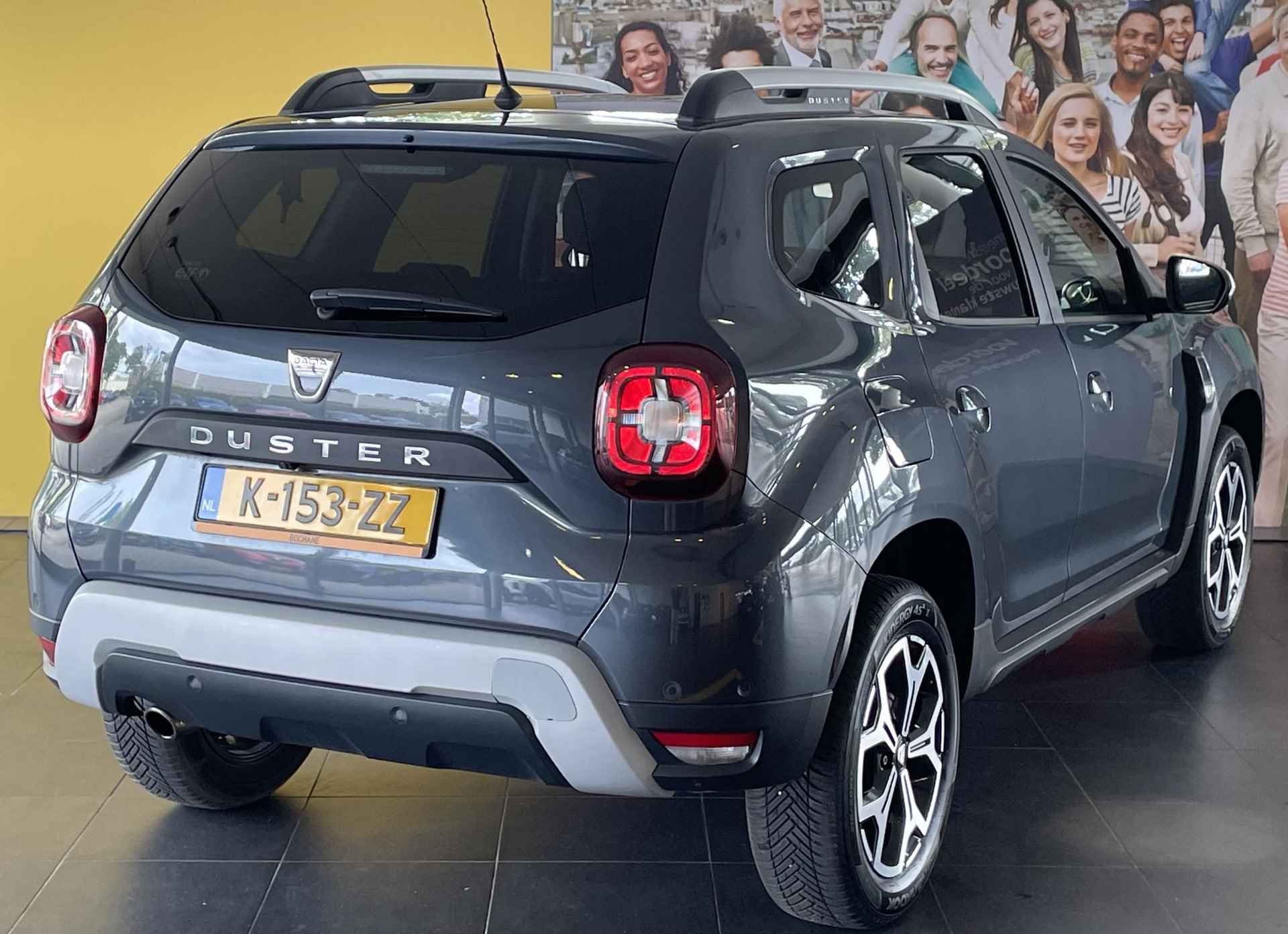 Dacia Duster 1.2 TCe 125 Prestige NAVIGATIE | RONDOM ZICHT CAMERA | PARKEERSENSOREN VOOR EN ACHTER | LEDEREN BEKLEDING MET STOELVERWARMING | LICHTMETALEN VELGEN - 3/28