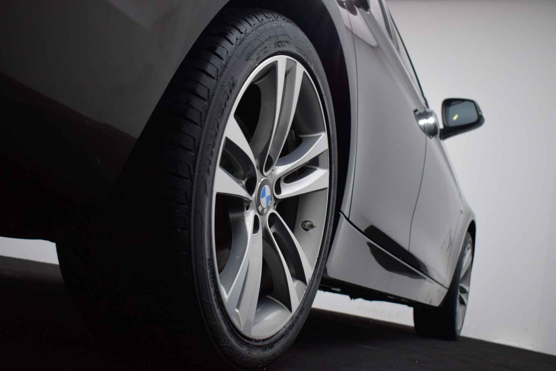 BMW 3-serie 318iA SPORT-LINE Executive FULL LED/NAVI PROF/SPORTSTOELEN/CRUISE/PDC V+A/LMV 18'' - 13/24