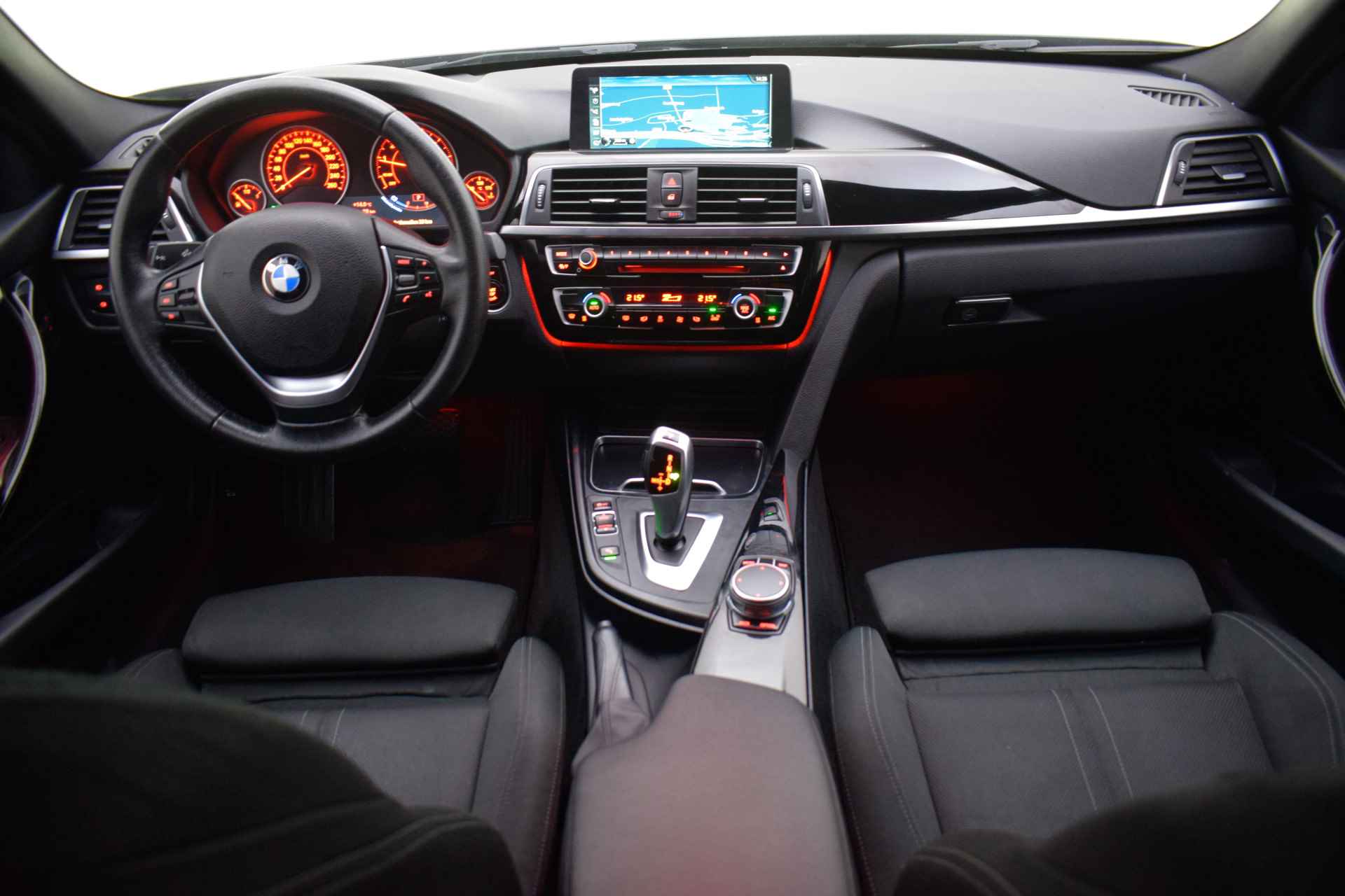 BMW 3-serie 318iA SPORT-LINE Executive FULL LED/NAVI PROF/SPORTSTOELEN/CRUISE/PDC V+A/LMV 18'' - 15/24