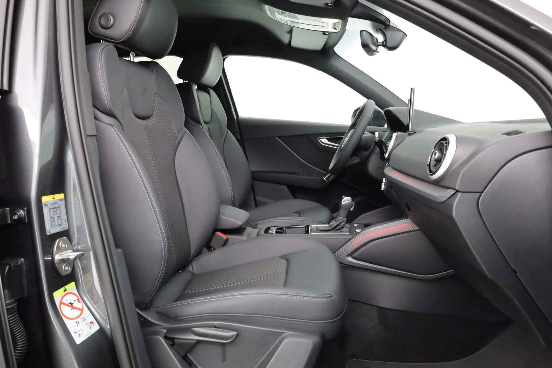 Audi Q2 35 TFSI 150PK S Edition | Stoelverwarming voorin | Assistentiepakket Parking | Comfortsleutel | - 38/42