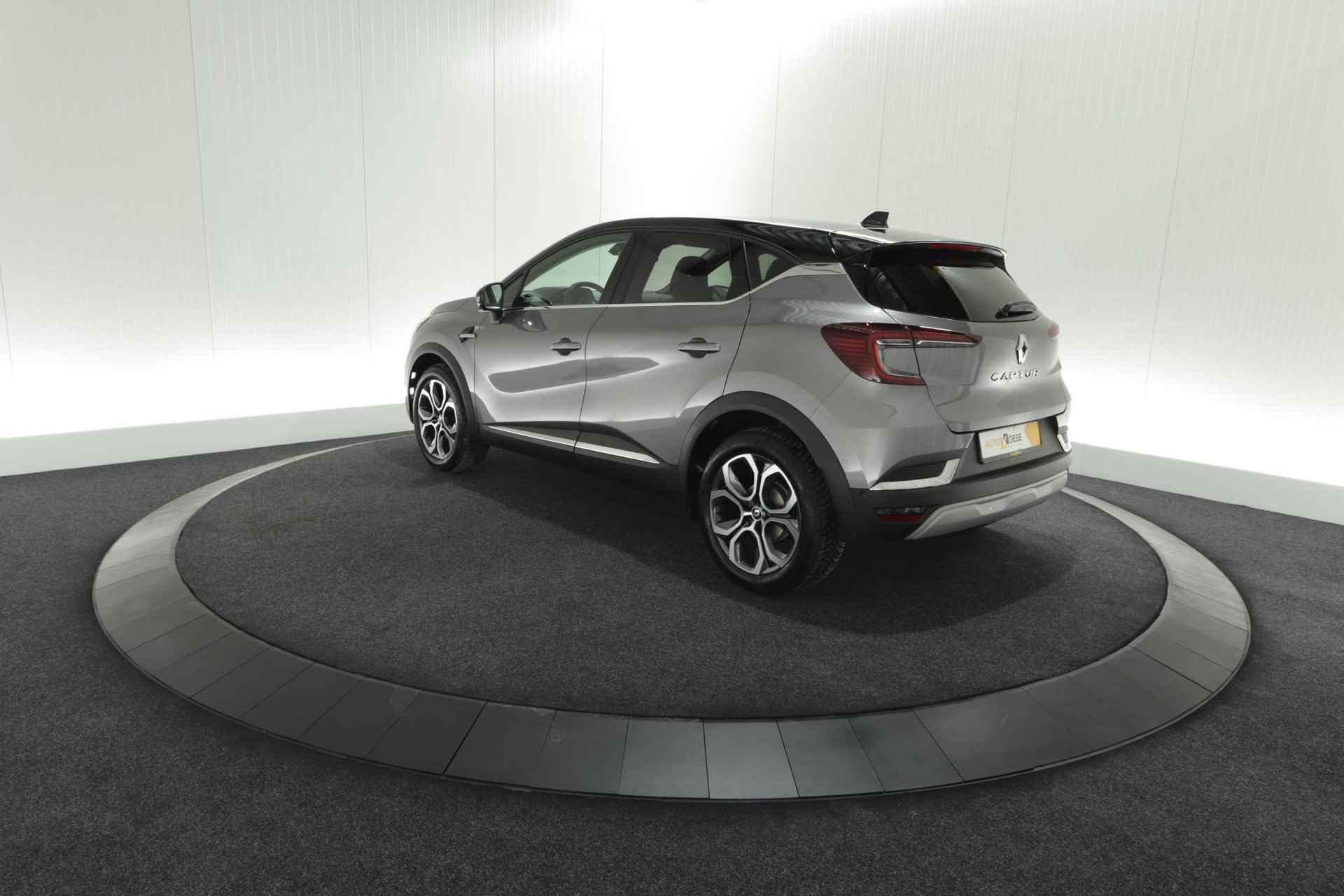 Renault Captur Mild Hybrid 140 EDC Techno | 360 Camera | 9.3 Inch Grootscherm | Stoelverwarming | Apple Carplay | 18 Inch Lichtmetalen Velgen - 13/81