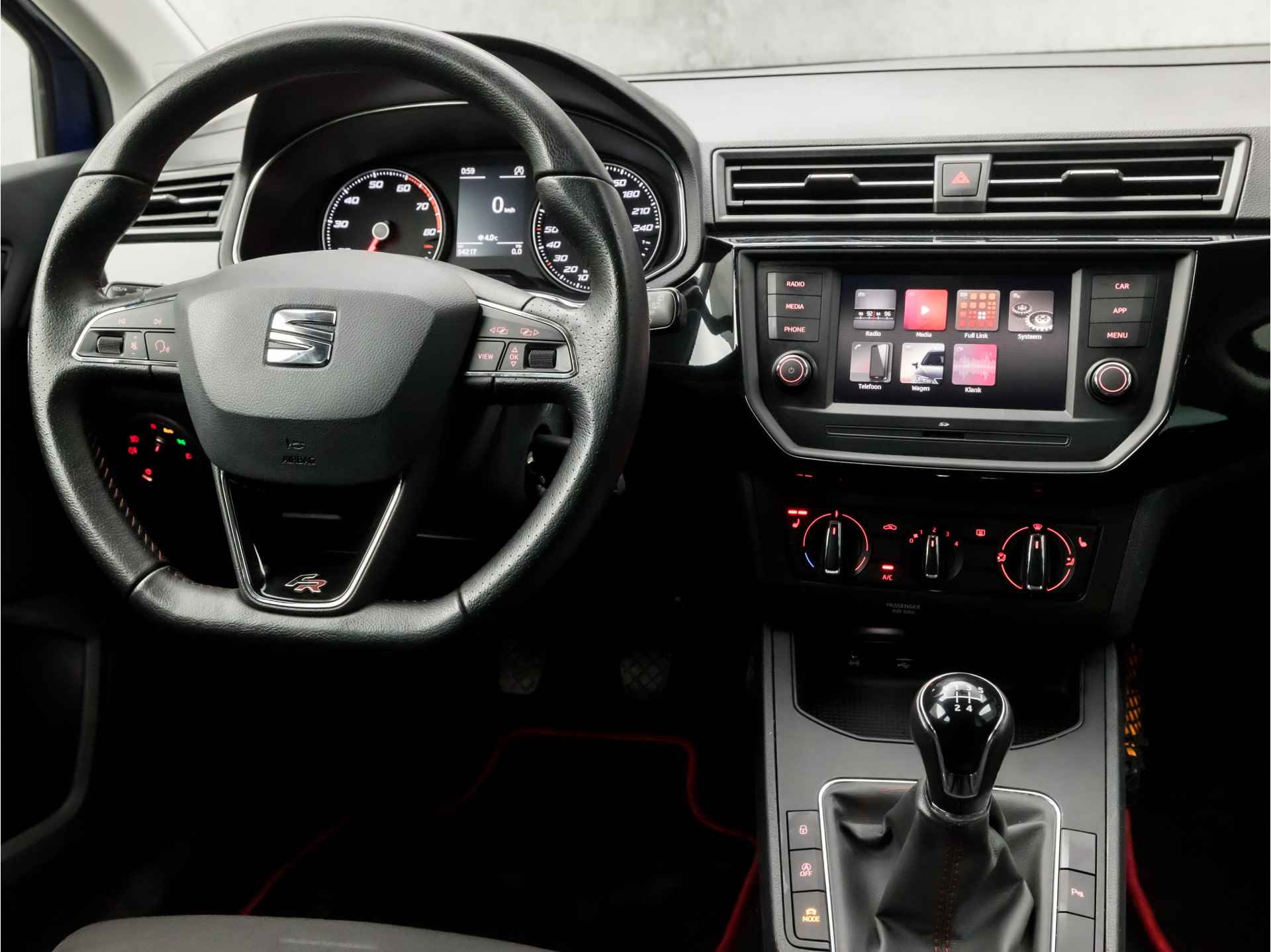 SEAT Ibiza 1.0 TSI FR Sport (APPLE CARPLAY, STOELVERWARMING, LED KOPLAMPEN, SFEERVERLICHTING, MODE KNOP, SPORTSTOELEN, GETINT GLAS, LM VELGEN, PARKEERSENSOREN, CRUISE, NIEUWE APK, NIEUWSTAAT) - 7/35