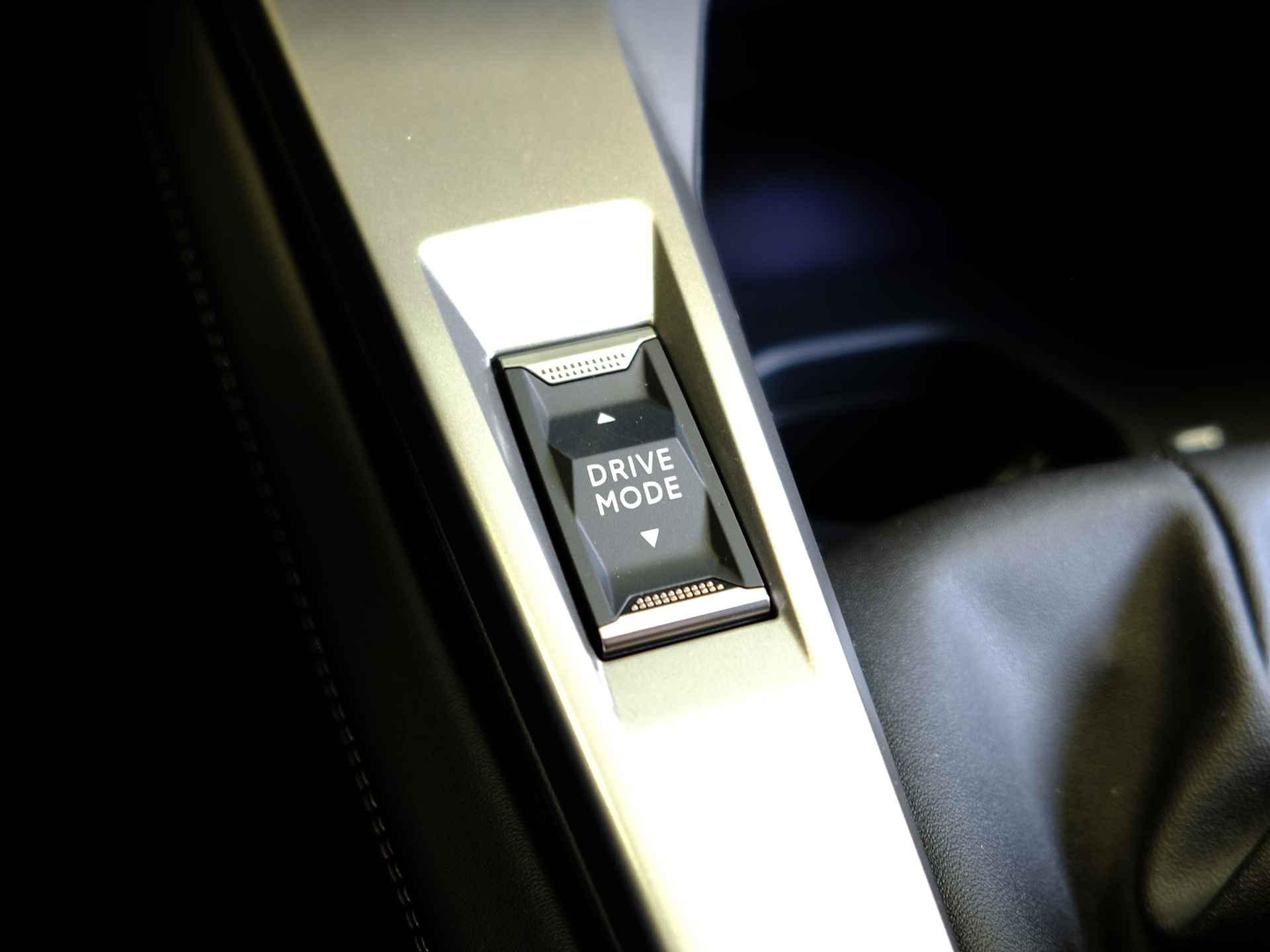 Peugeot 308 Sw 1.2 PureTech Allure 130pk | Carplay | Park. sensoren | Camera | Stoelverwarming - 20/23