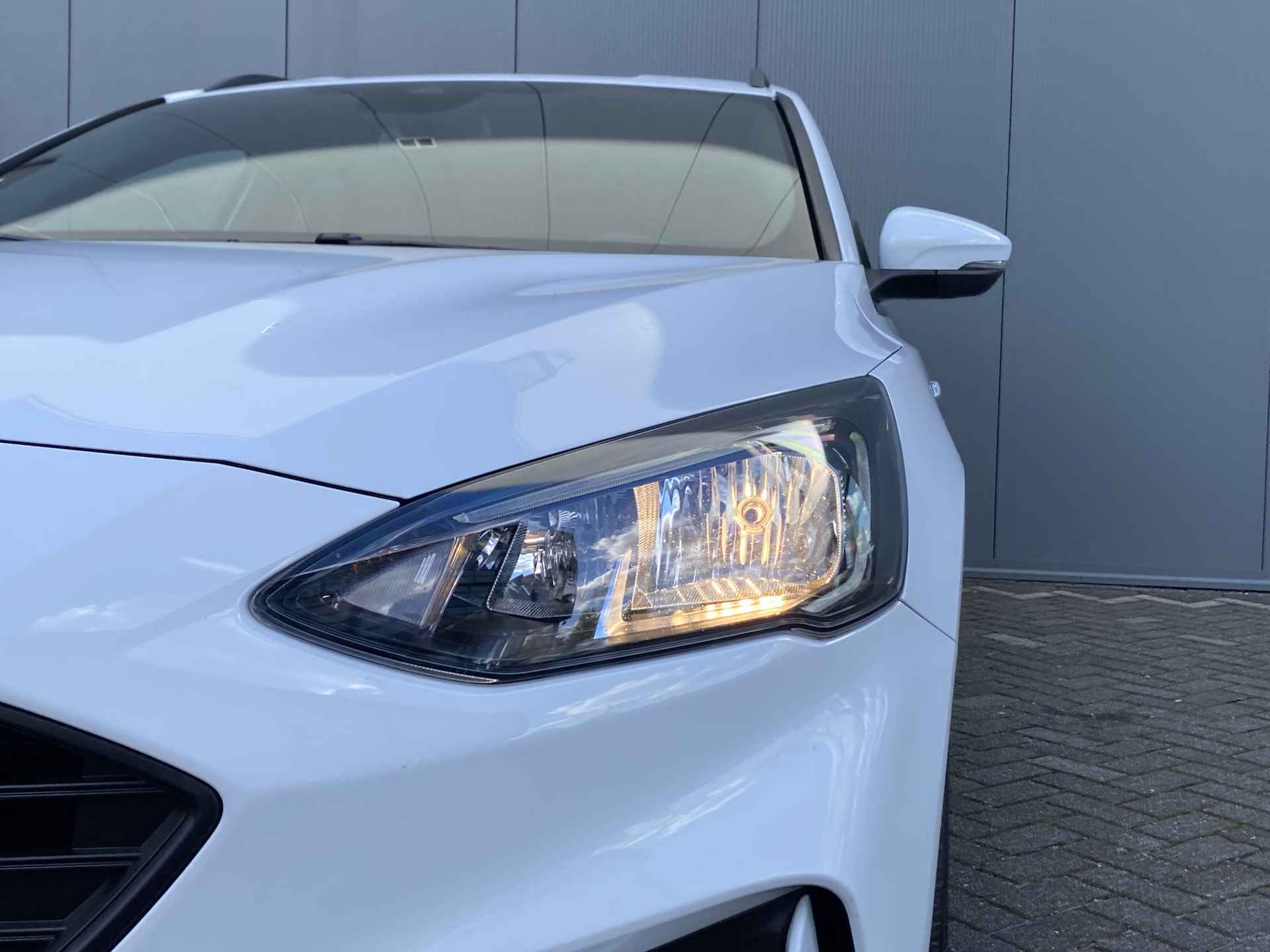 Ford Focus Wagon 1.0 EcoBoost 125pk ST-Line Business | LED | Airco | Carplay | Keyless | Navigatie | Sportstoelen | 17'' Lichtmetaal | Crui - 12/31