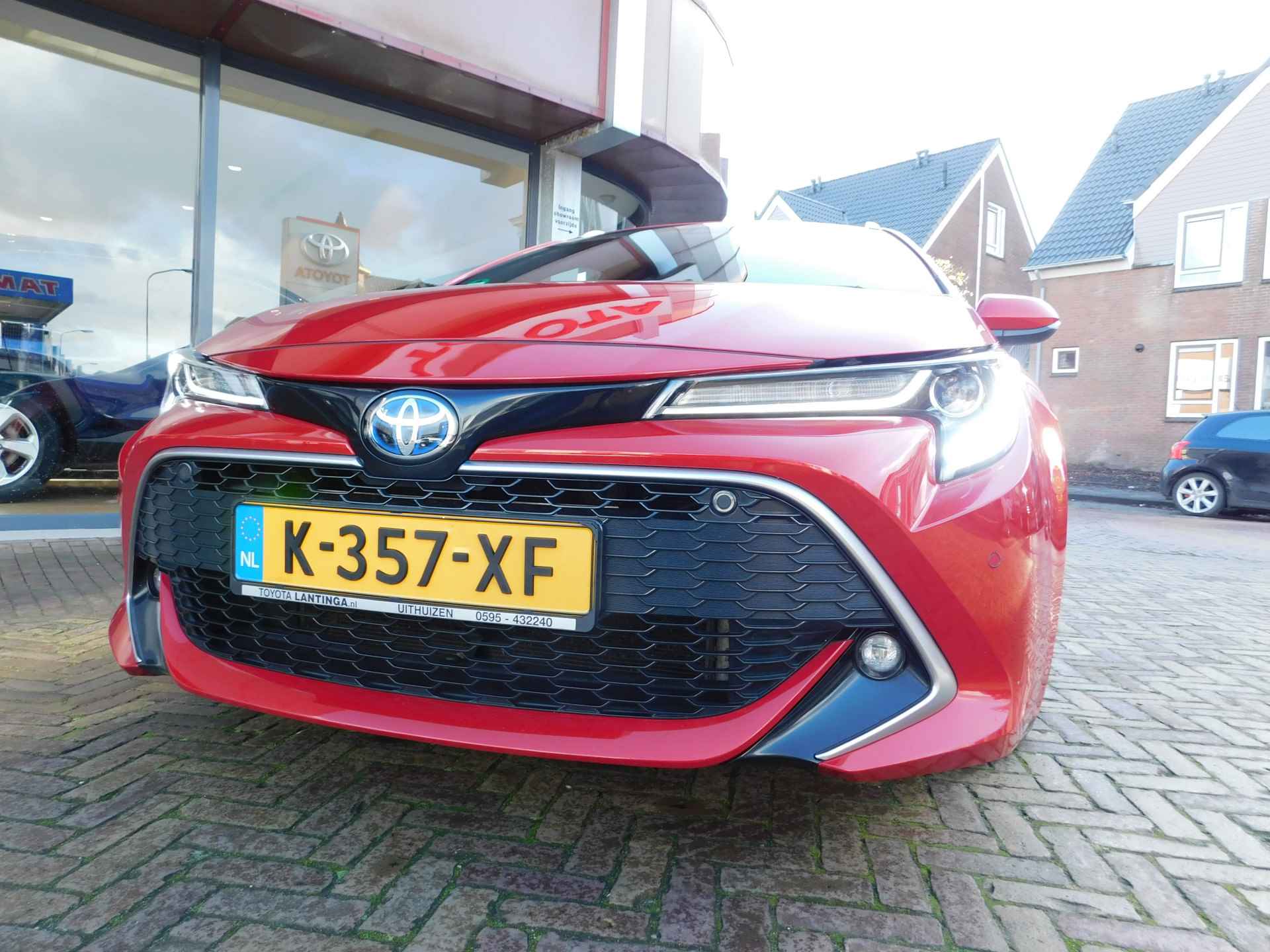 Toyota Corolla Touring Sports 2.0 Hybrid Executive - 13/58