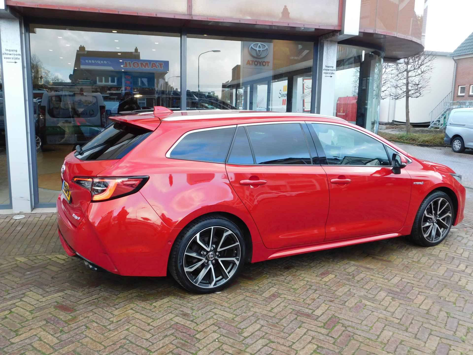 Toyota Corolla Touring Sports 2.0 Hybrid Executive - 42/58