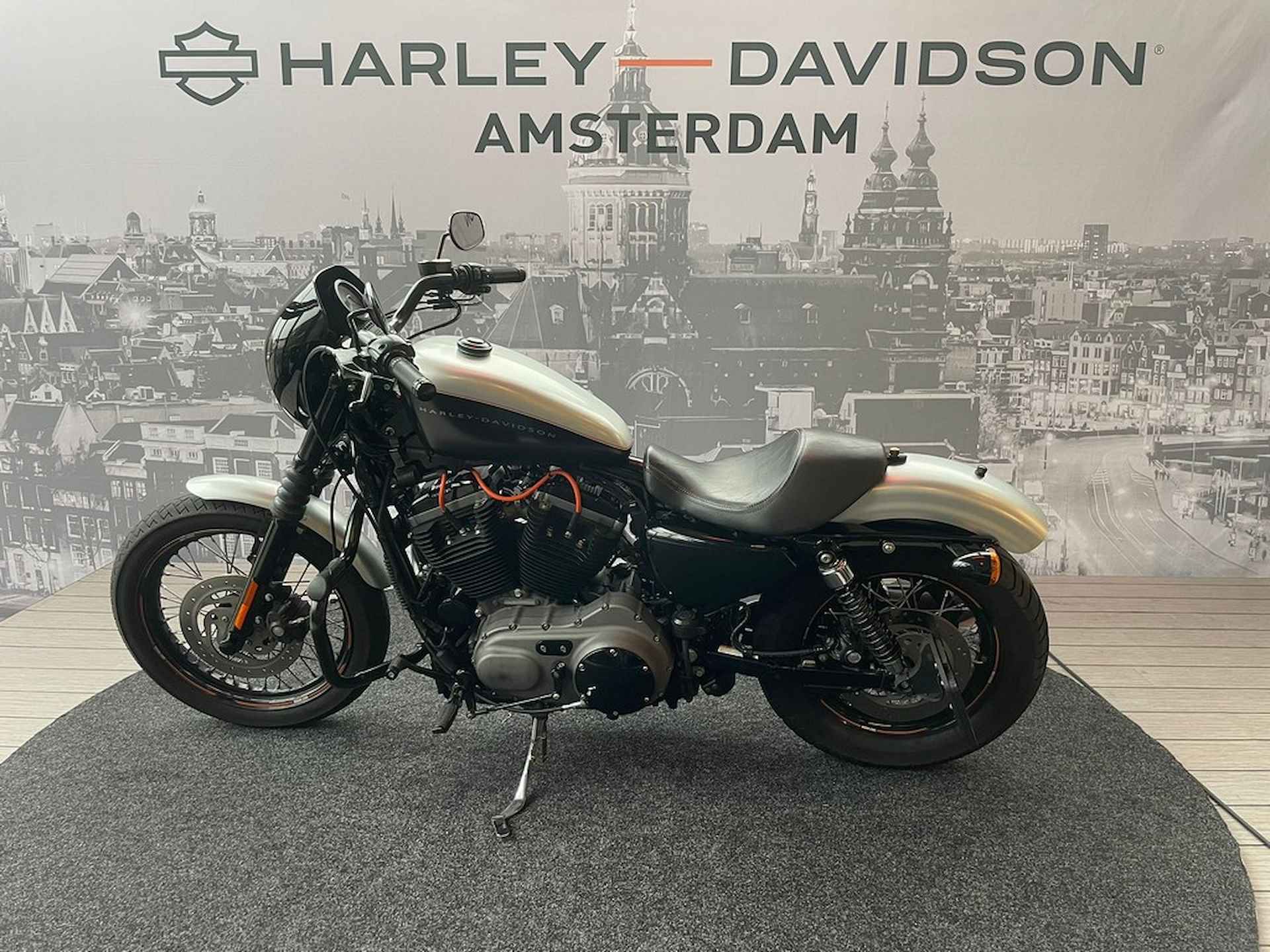 Harley-Davidson XL 1200N NIGHTSTER - 4/8