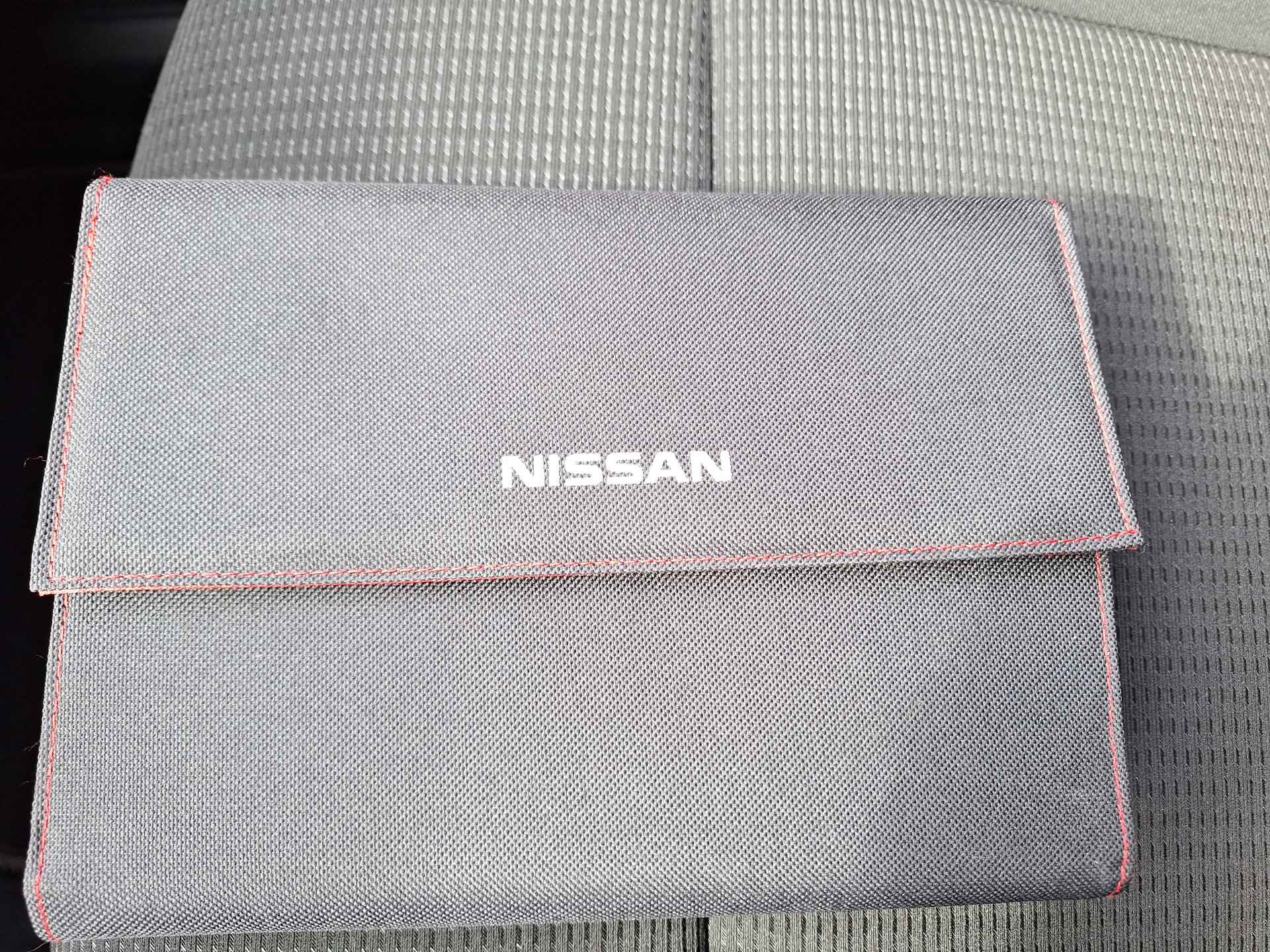 Nissan QASHQAI 1.3 MHEV Acenta - 27/28