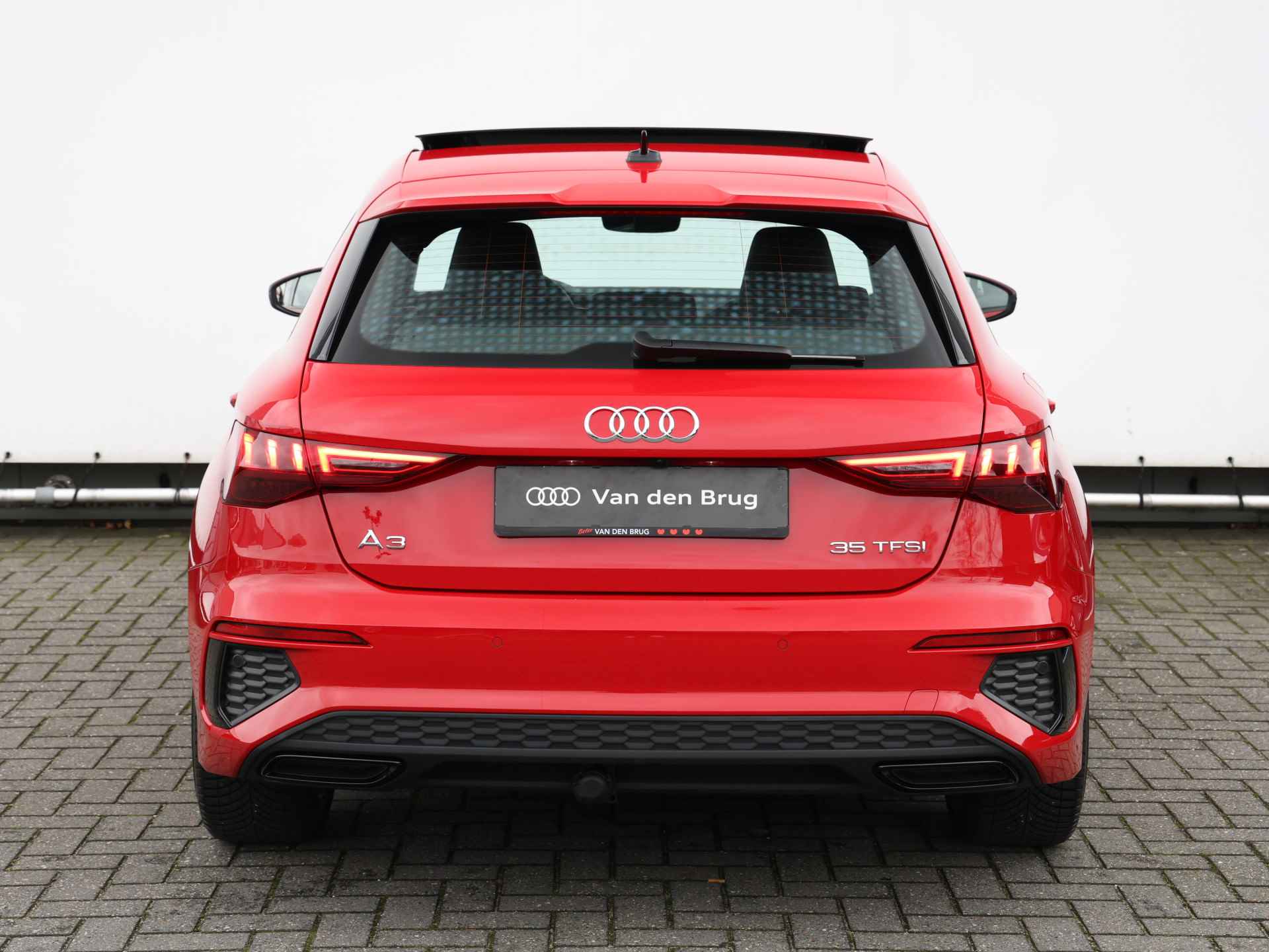 Audi A3 Sportback 35 TFSI S edition 150pk | Pano | Camera | Matrix LED | Stoelverwarming | Adaptive Cruise - 6/47