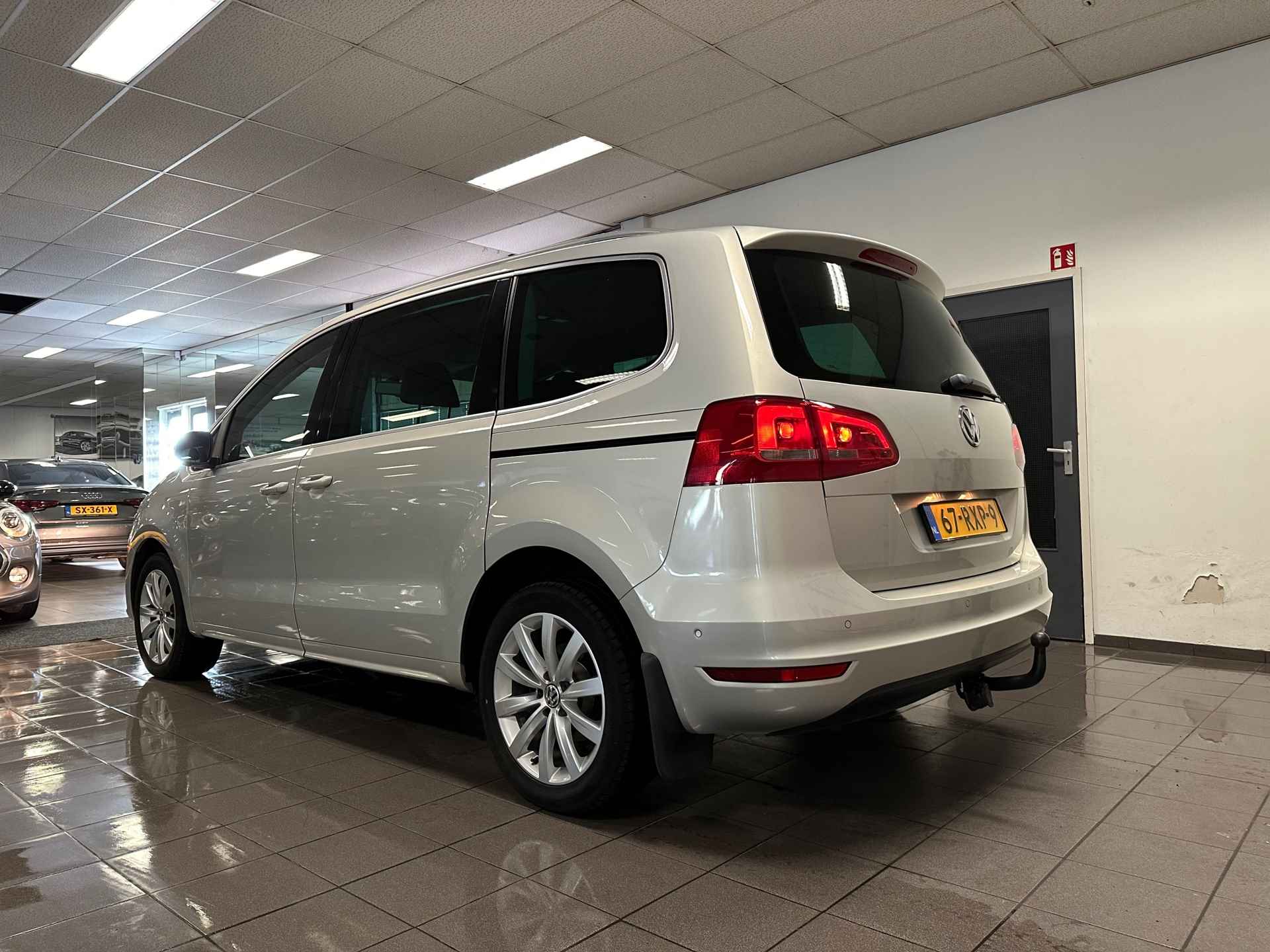 Volkswagen Sharan 1.4 TSI Highline * 1e Eig / Trekhaak / Navigatie / Stoelverwarming / NL Auto * - 3/24