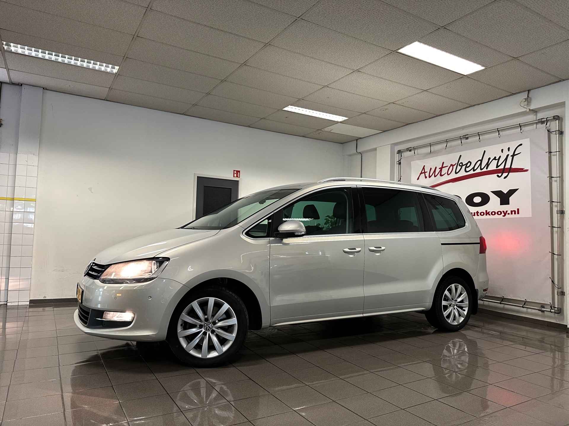 Volkswagen Sharan 1.4 TSI Highline * 1e Eig / Trekhaak / Navigatie / Stoelverwarming / NL Auto * - 9/24