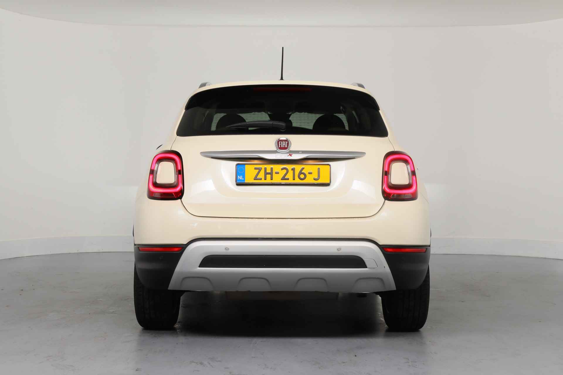 Fiat 500X Cross 1.3 GSE City Cross Opening Edition Automaat | Dealer Onderhouden! | LED | Navi | Clima | Cruise | Stoelverwarming | Parkee - 4/38