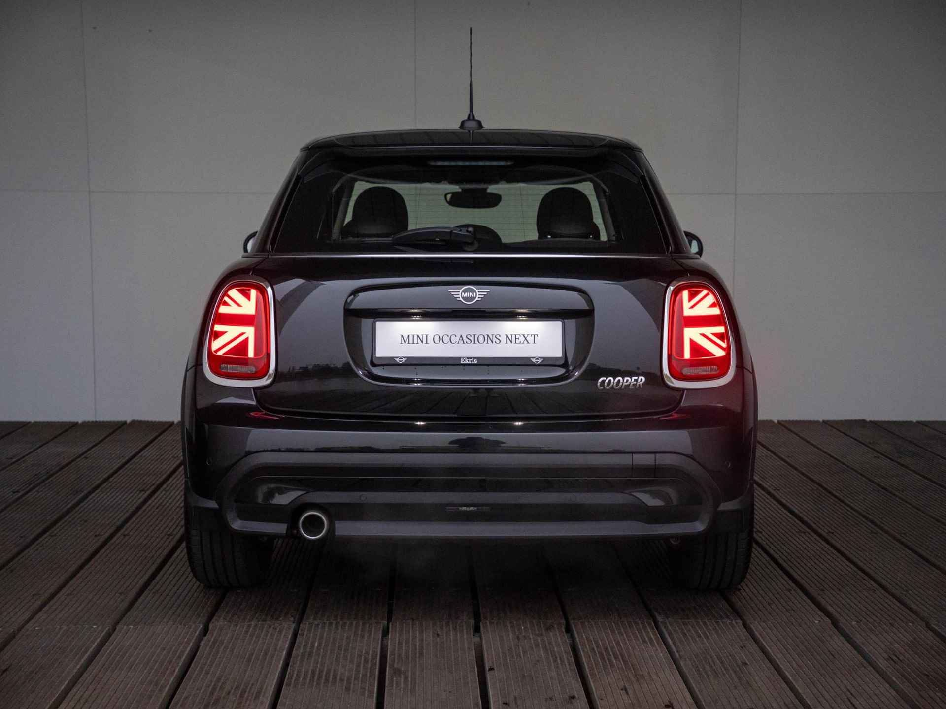 MINI 5-deurs Cooper Aut. Camden + Classic + Premium - 5/32