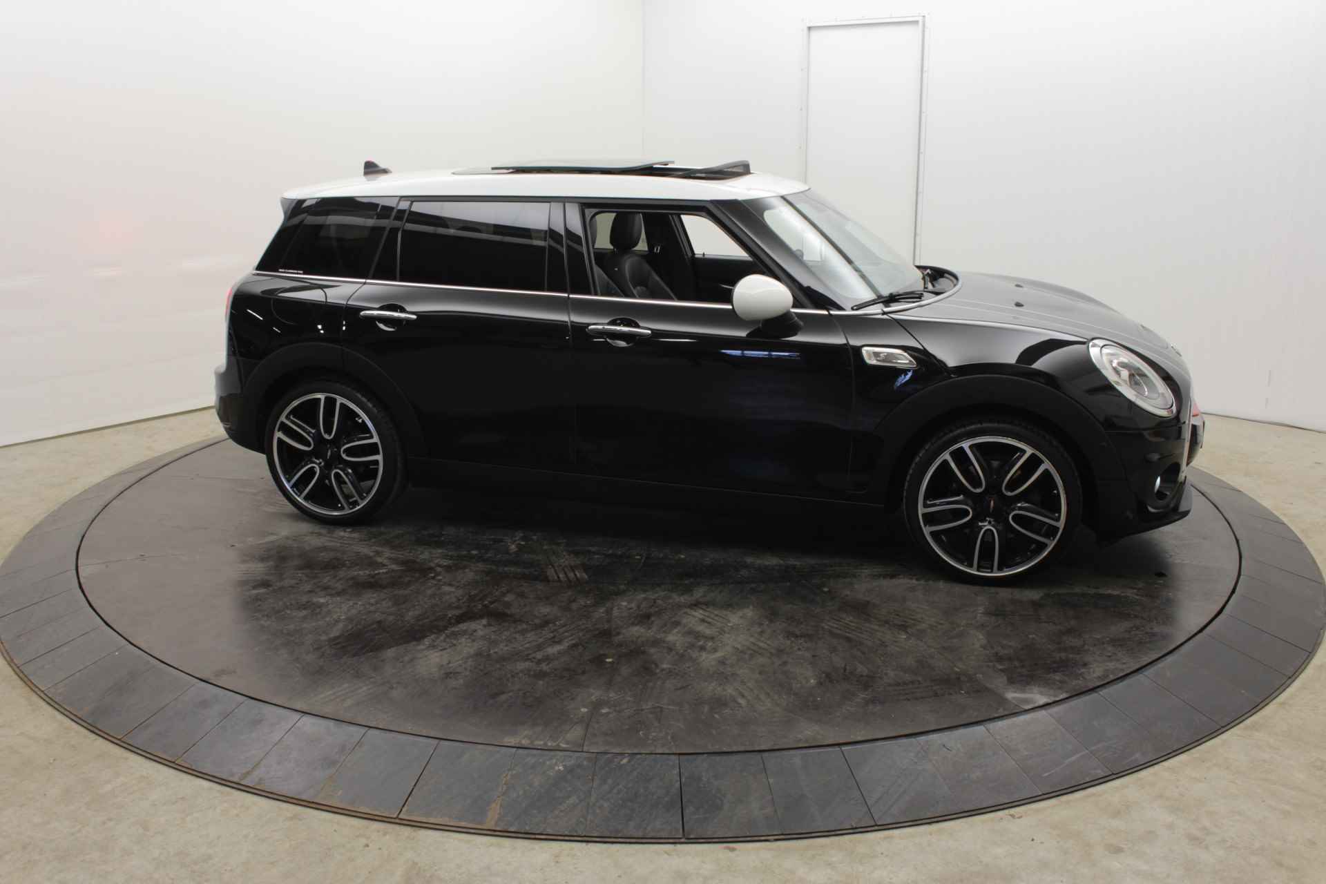 MINI Clubman 2.0 Cooper S 192PK John Cooper Works Vol Leder Panodak Chili Serious Business - 14/45