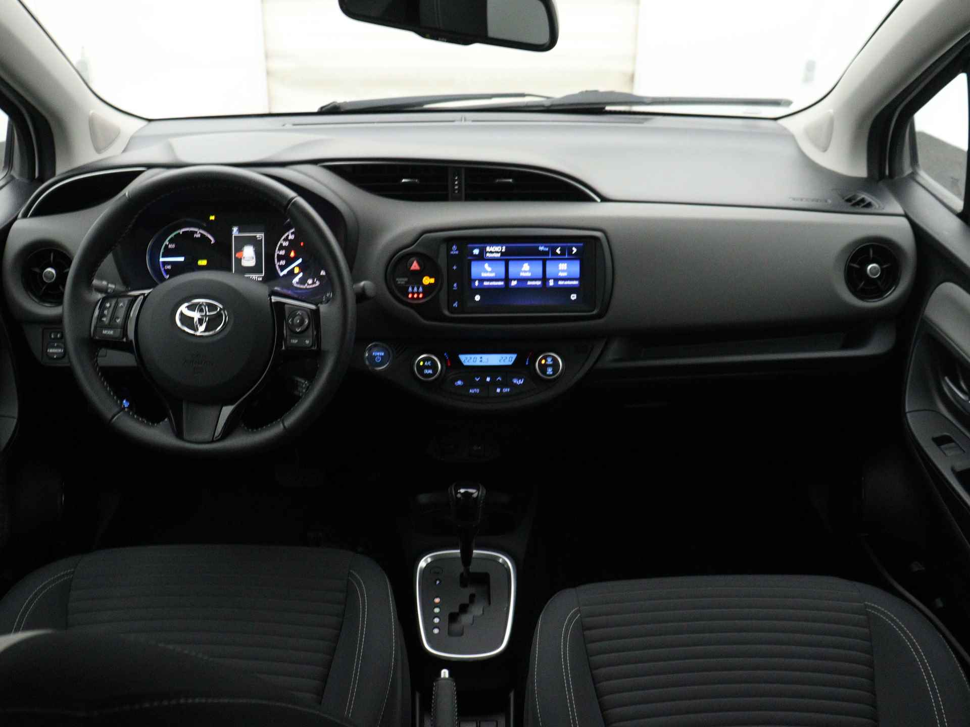 Toyota Yaris 1.5 Hybrid Dynamic | Camera | LM Velgen | Climate Control | Cruise Control | - 6/42