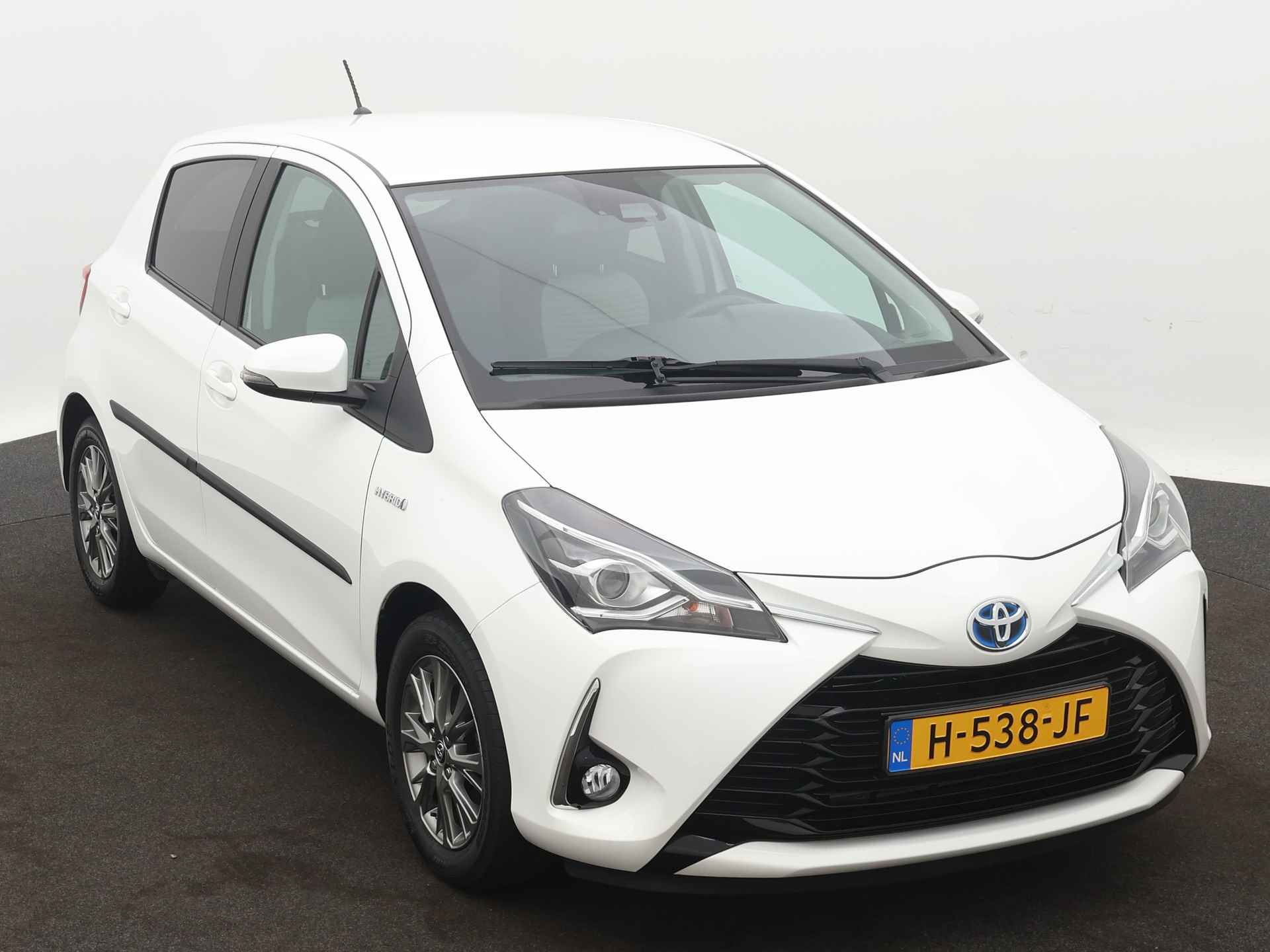 Toyota Yaris 1.5 Hybrid Dynamic | Camera | LM Velgen | Climate Control | Cruise Control | - 29/42