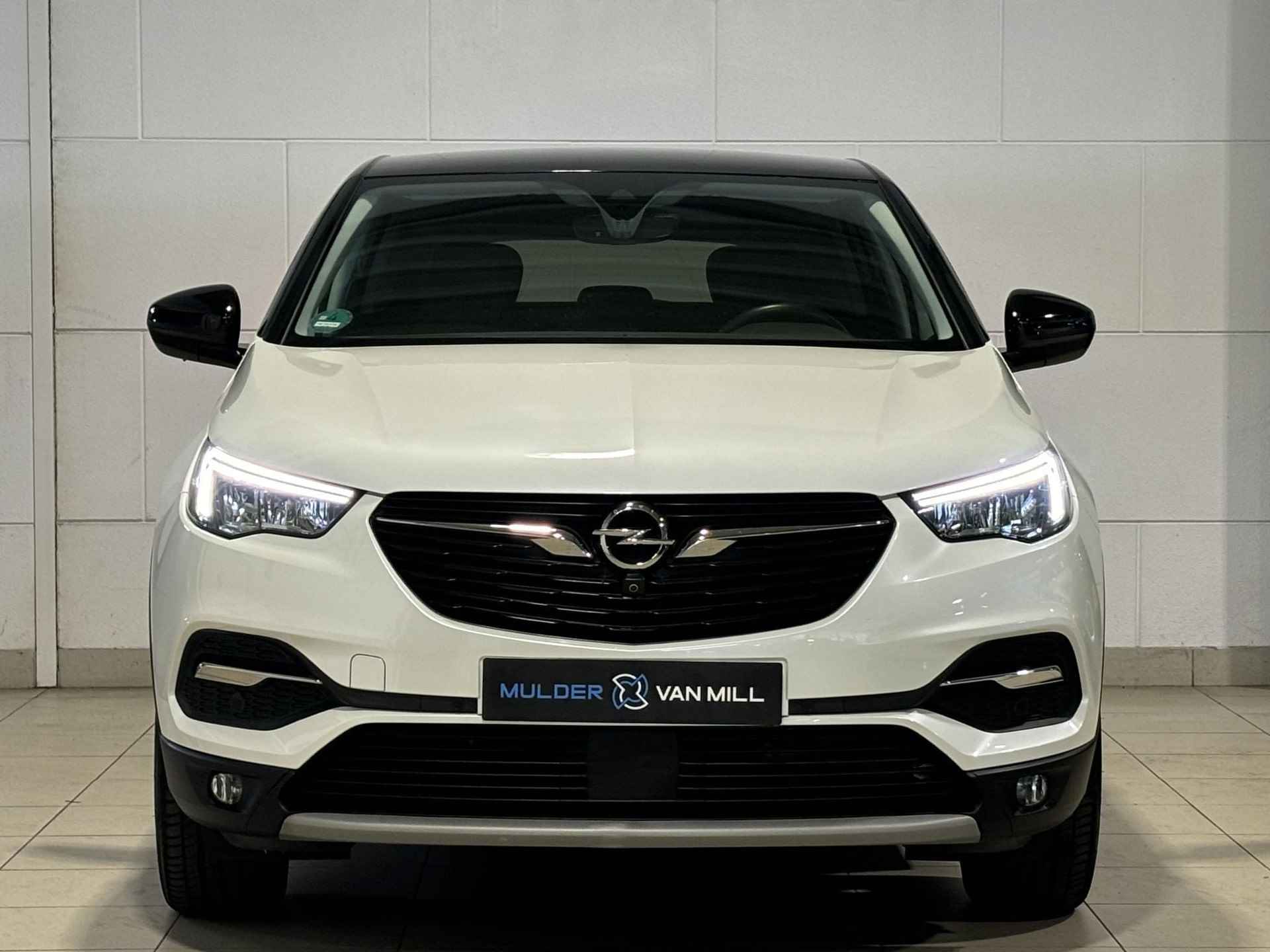 Opel Grandland X 1.6 Turbo HYbrid4 300 pk 4x4 Innovation |TREKHAAK|AGR-STOEL|360° CAMERA+SENSOREN|NAVI PRO 8"|STOELVERWARMING|ISOFIX| - 8/64