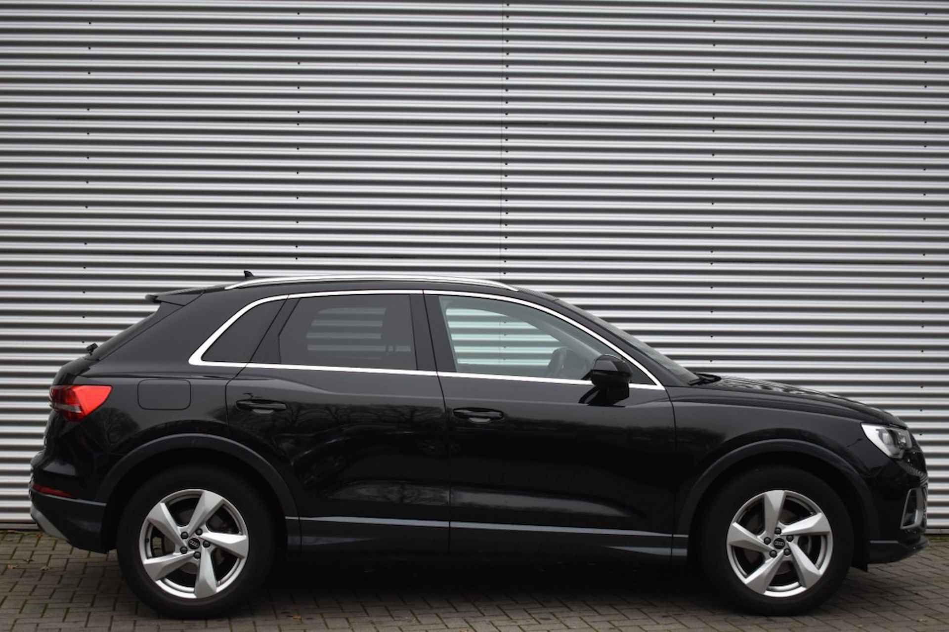 AUDI Q3 35 TFSI EDITION / VIRTUAL COCKPIT / EL. A-KLEP / SPORTSTOELEN - 4/47