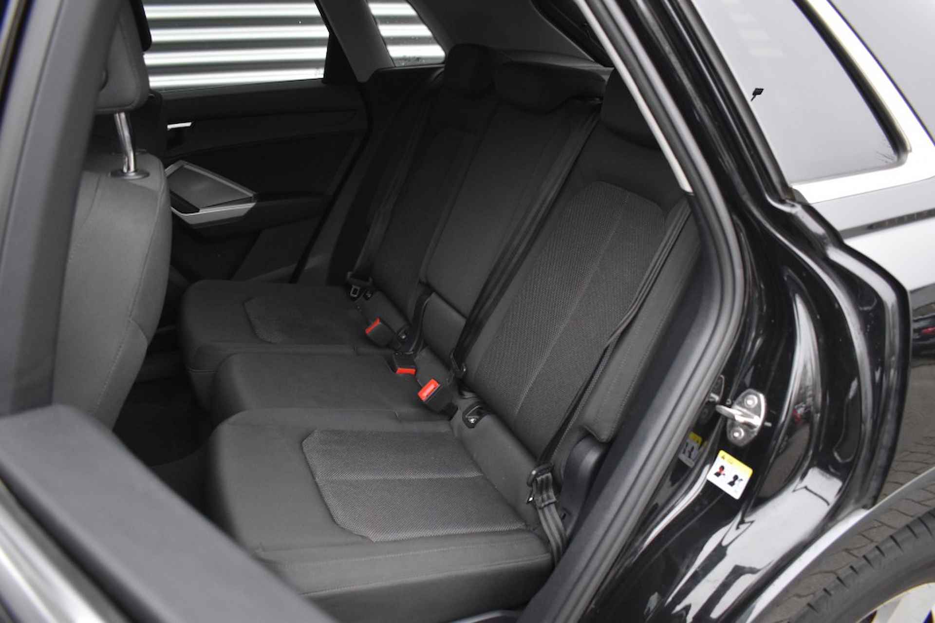 AUDI Q3 35 TFSI EDITION / VIRTUAL COCKPIT / EL. A-KLEP / SPORTSTOELEN - 43/47