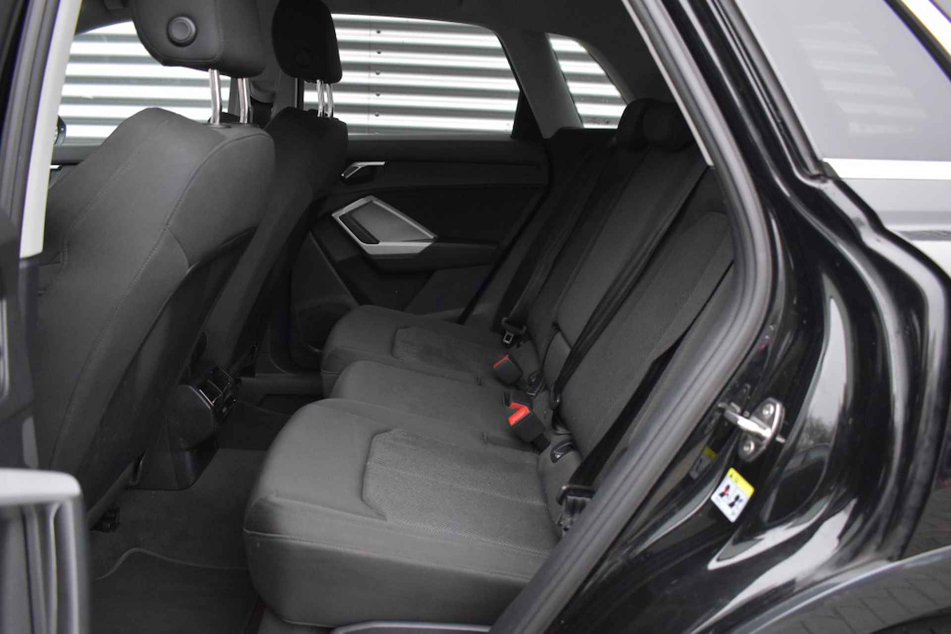 AUDI Q3 35 TFSI EDITION / VIRTUAL COCKPIT / EL. A-KLEP / SPORTSTOELEN - 44/47