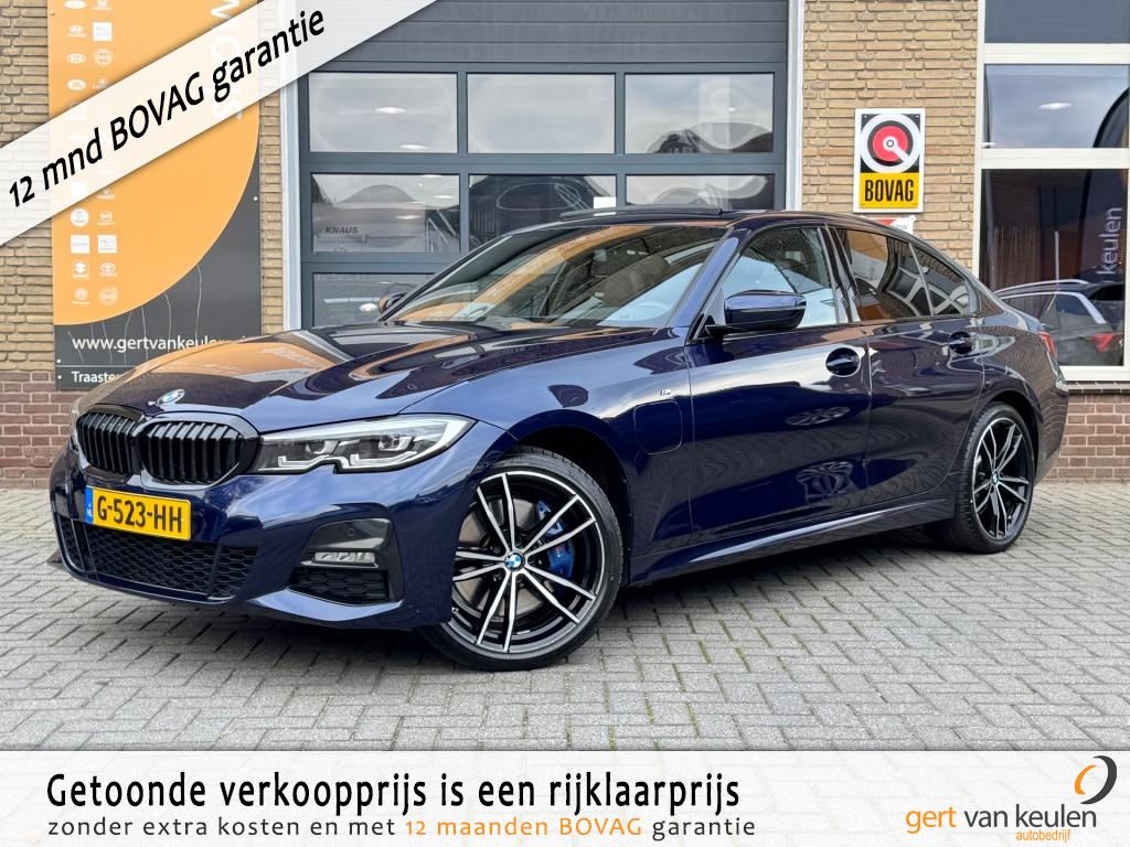 BMW 3-serie 330e M-SPORT LEER/SCHUIFDAK/HARMAN-KARDON/LED/NL-AUTO/1E EIG.