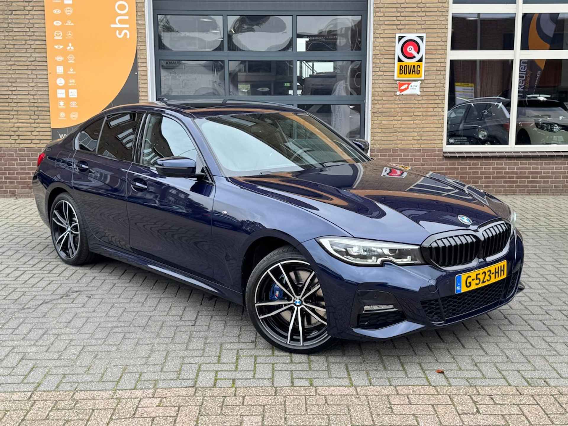 BMW 3-serie 330e M-SPORT LEER/SCHUIFDAK/HARMAN-KARDON/LED/NL-AUTO/1E EIG. - 46/54