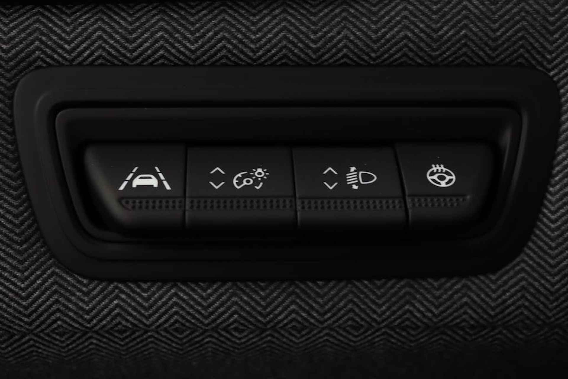 Renault Clio 1.0 TCe 90 GPF techno | Adaptieve Cruise Control | Camera | Stoelverwarming | Stuurwiel Verwarmd | Metallic Lak | Climate Control | NIEUW | FACELIFT | Apple Car Play | Android Auto | NAP | - 40/53
