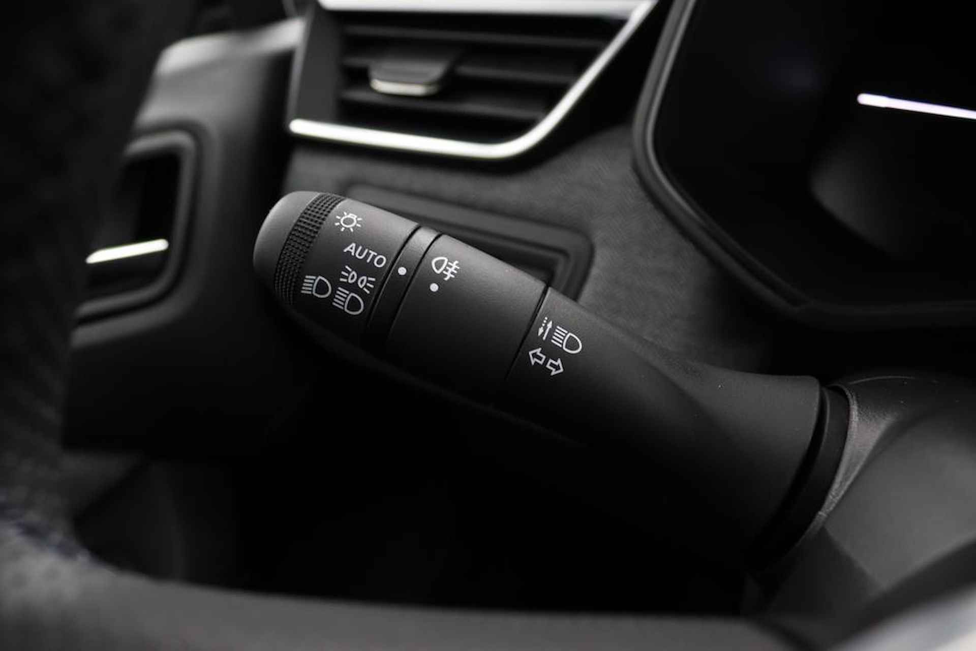 Renault Clio 1.0 TCe 90 GPF techno | Adaptieve Cruise Control | Camera | Stoelverwarming | Stuurwiel Verwarmd | Metallic Lak | Climate Control | NIEUW | FACELIFT | Apple Car Play | Android Auto | NAP | - 41/53