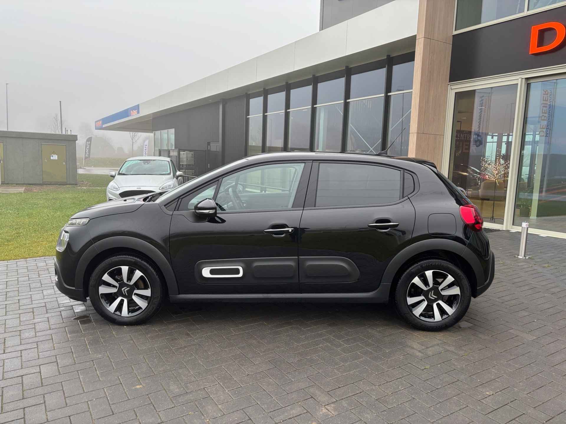 Citroën C3 1.2 PureTech 82pk Camera I Navi I Carplay - 2/39