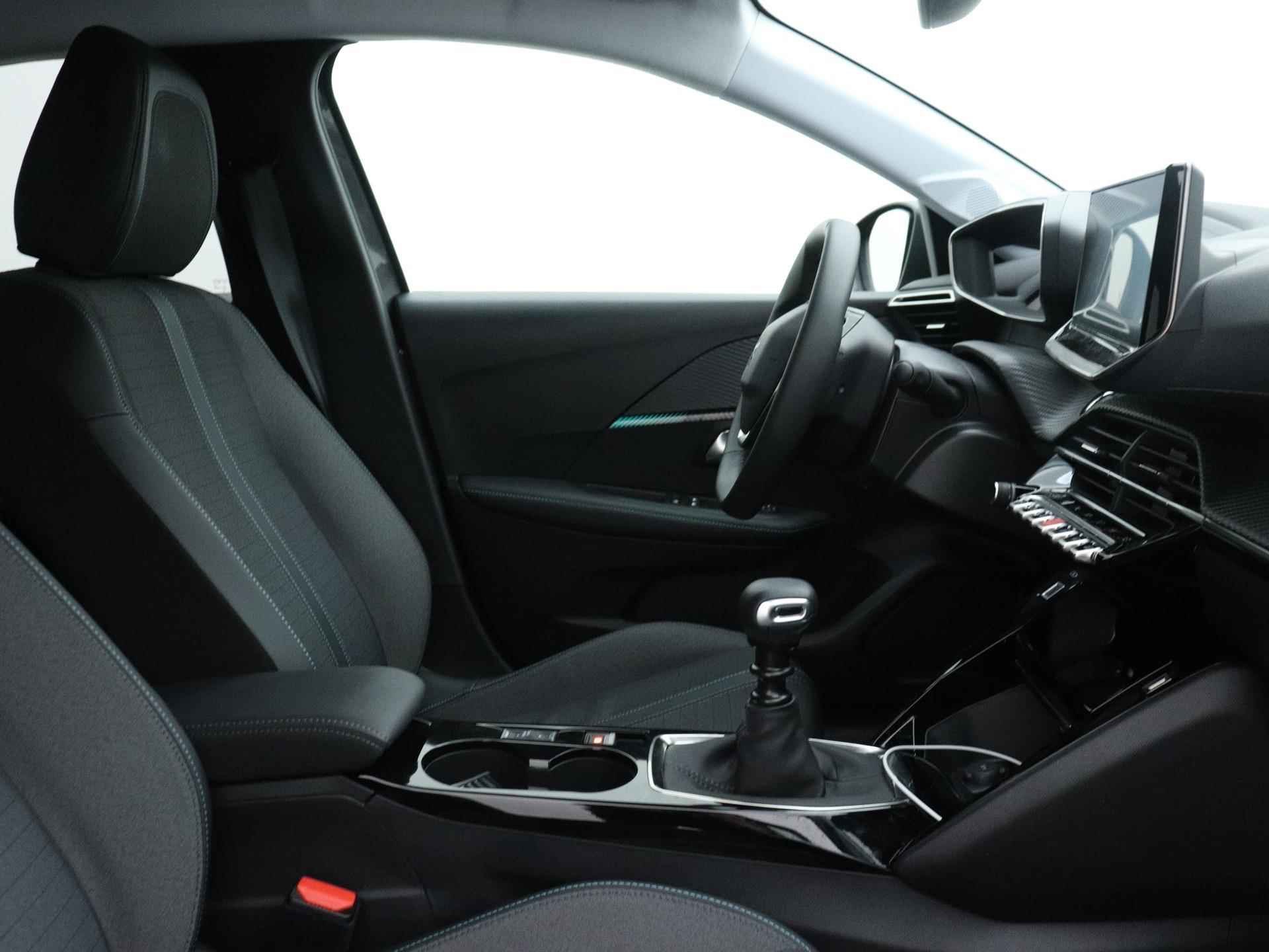 Peugeot 208 Allure Pack 100pk  | Navigatie | Camera | Climate Control | Cruise Control | Licht Metalen Velgen 16" - 22/39