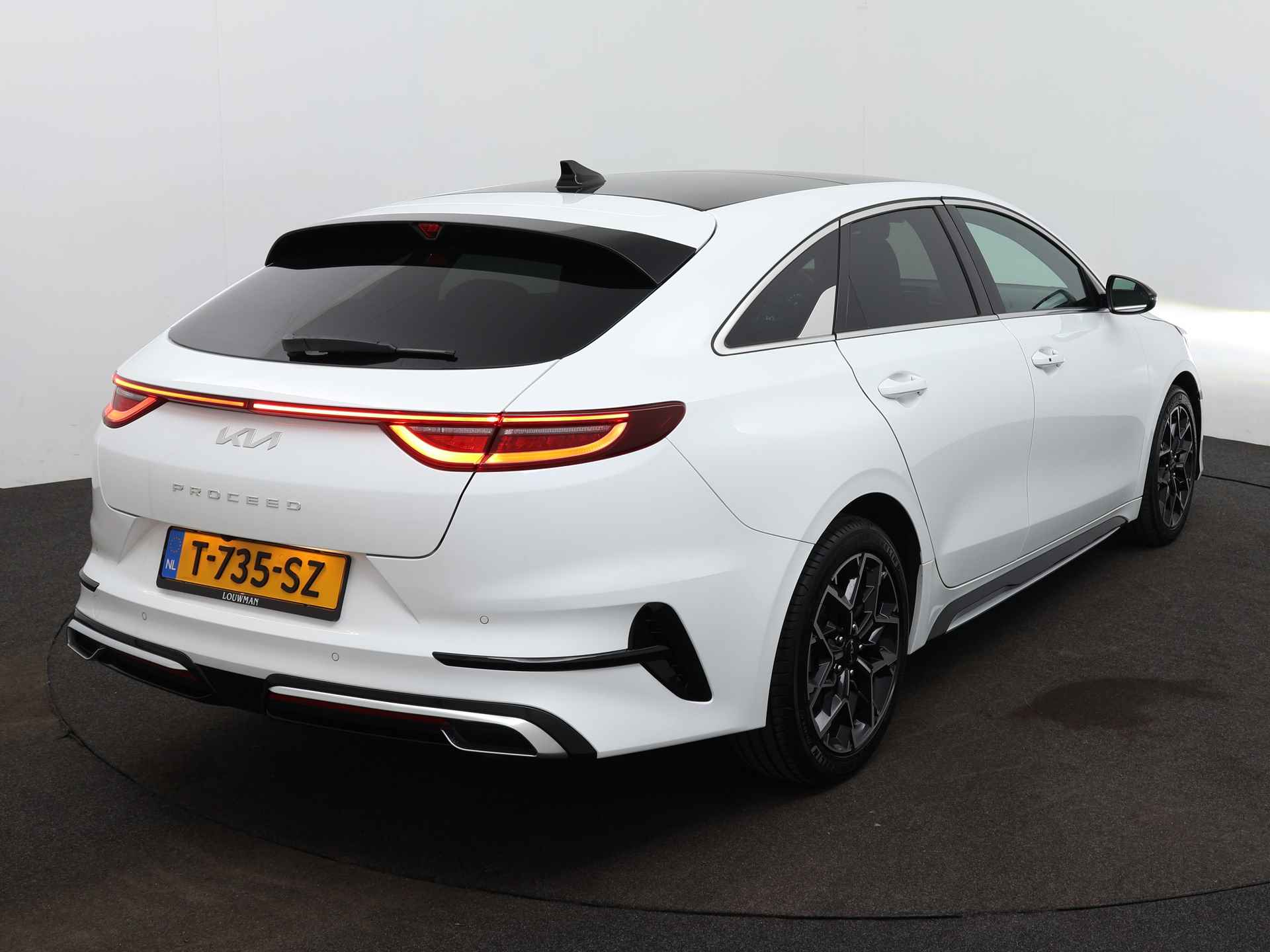 Kia ProCeed 1.5 T-GDi GT-Line | Stoel en stuurwiel verwarmd | LM velgen | Panoramadak | Dodehoek Ass. | Parkeersensoren | - 15/46