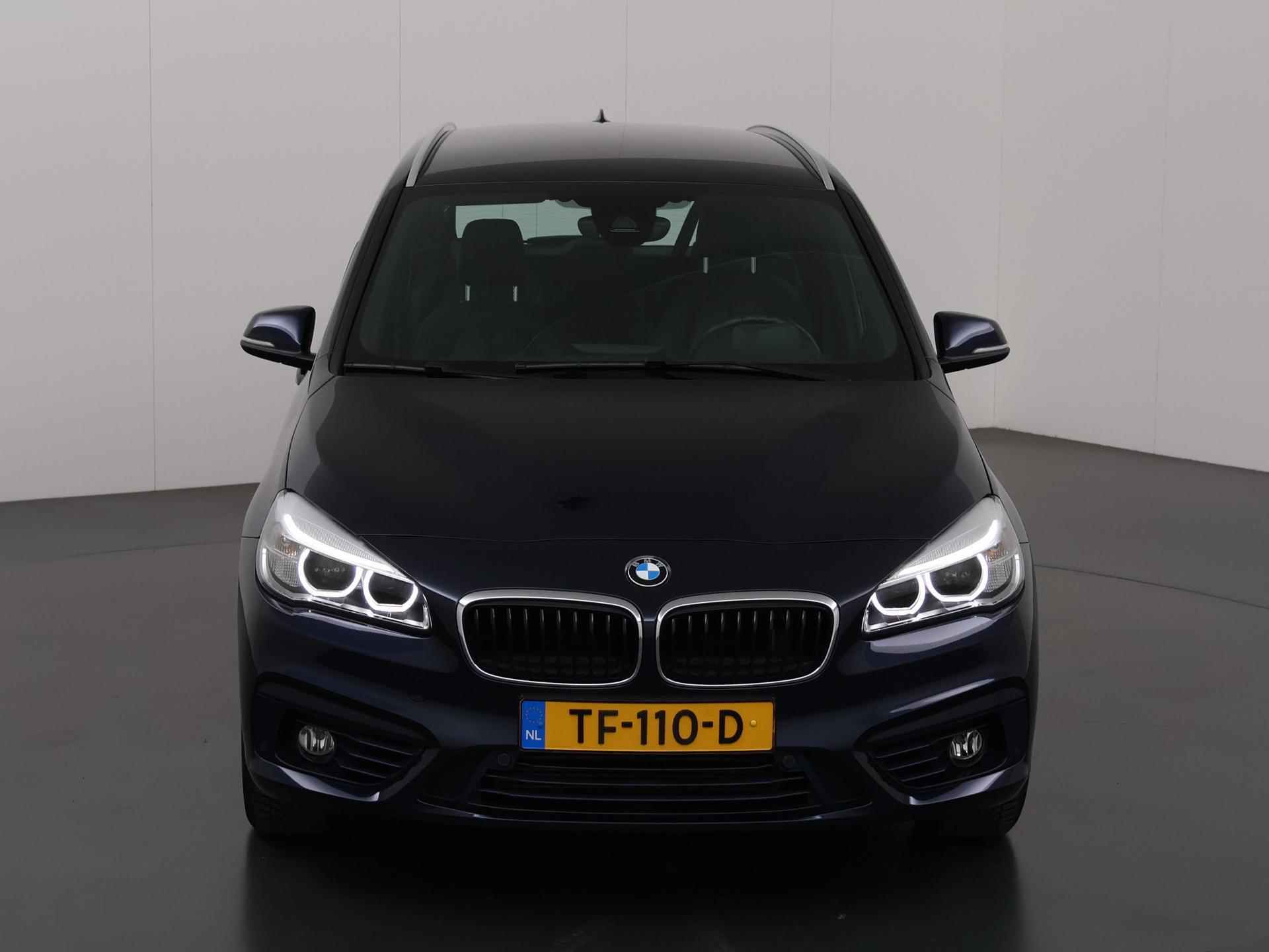 BMW 2-serie Gran Tourer 218i 7p. Corporate Lease High Executive | Sportline | Sportstoelen | Groot Navigatie | Stoelverwarming | LED | HUD | Camera | Ele. kofferdeksel | Climate Control | Cruise Control | 7-Zitplaatsen | - 4/40