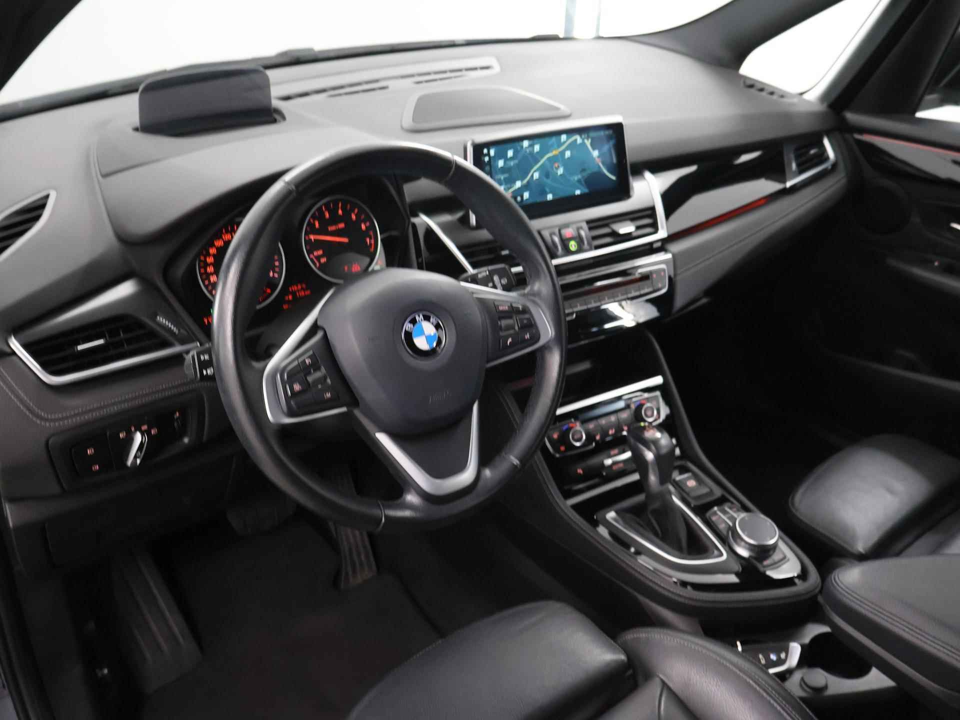 BMW 2-serie Gran Tourer 218i 7p. Corporate Lease High Executive | Sportline | Sportstoelen | Groot Navigatie | Stoelverwarming | LED | HUD | Camera | Ele. kofferdeksel | Climate Control | Cruise Control | 7-Zitplaatsen | - 8/40