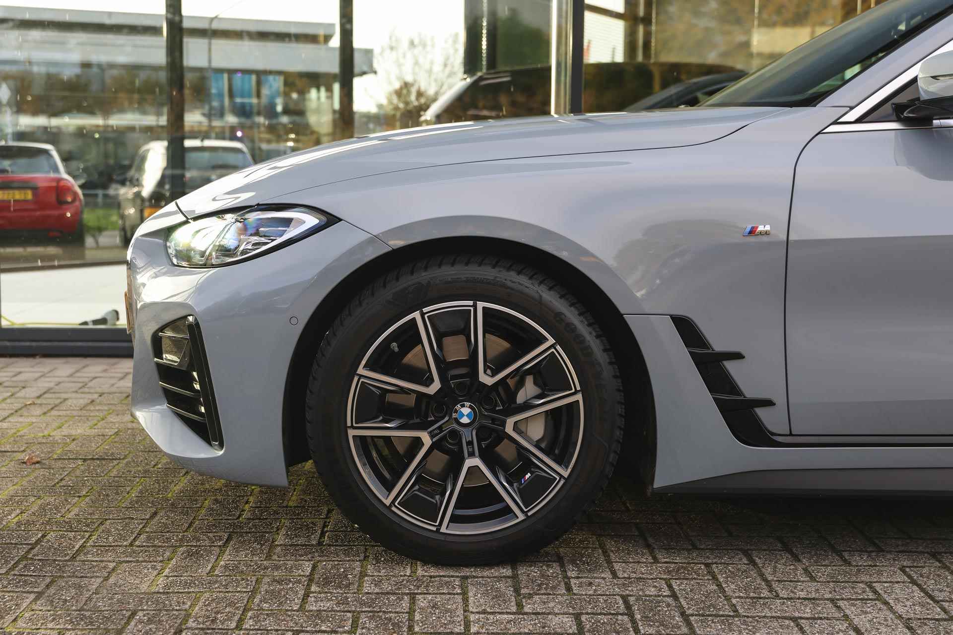 BMW 4 Serie Gran Coupé 430i M Sport Automaat / Schuif-kanteldak / Comfort Access / Parking Assistant Plus / Comfort Access / M Sportonderstel / Live Cockpit Professional - 6/38