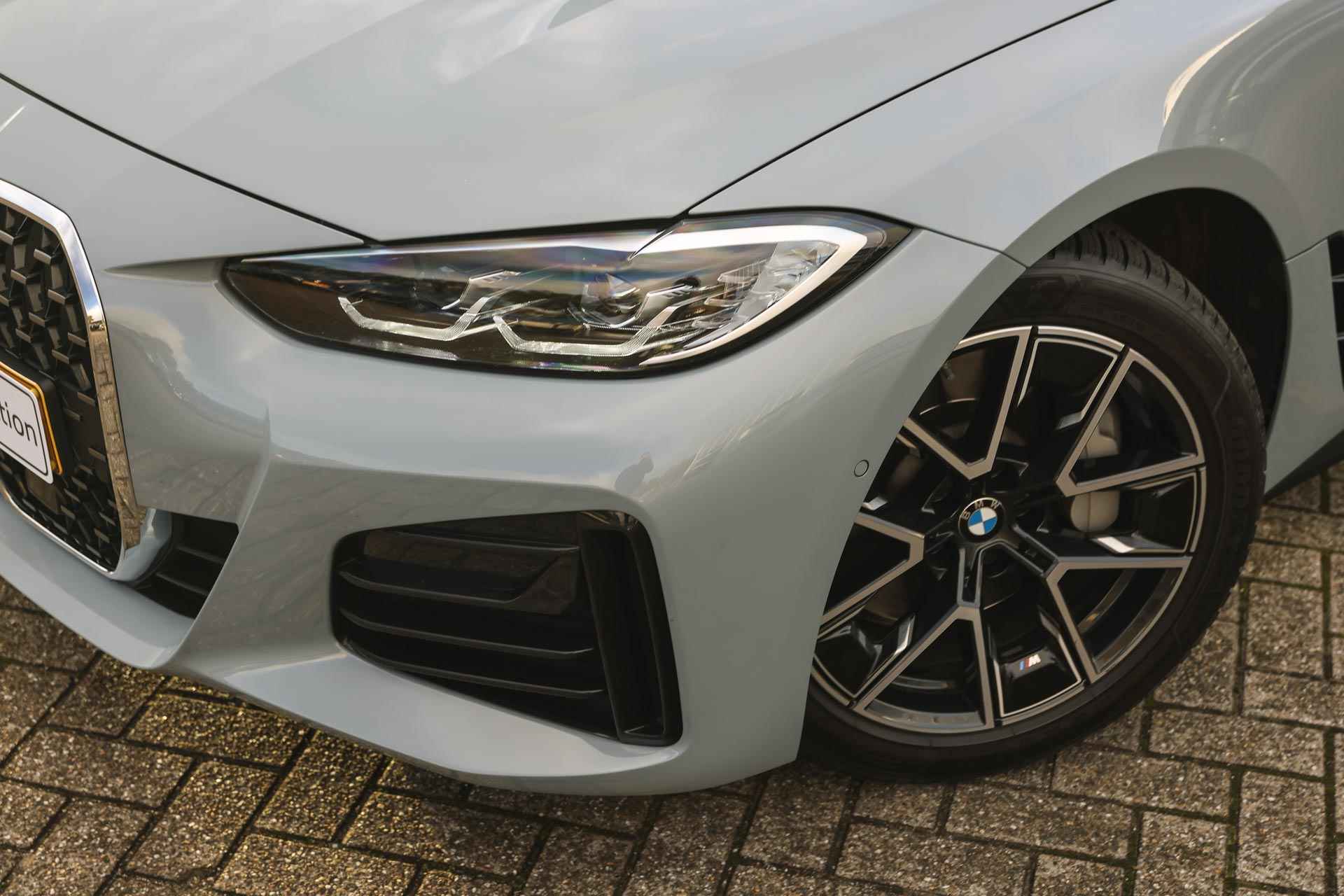 BMW 4 Serie Gran Coupé 430i M Sport Automaat / Schuif-kanteldak / Comfort Access / Parking Assistant Plus / Comfort Access / M Sportonderstel / Live Cockpit Professional - 33/38