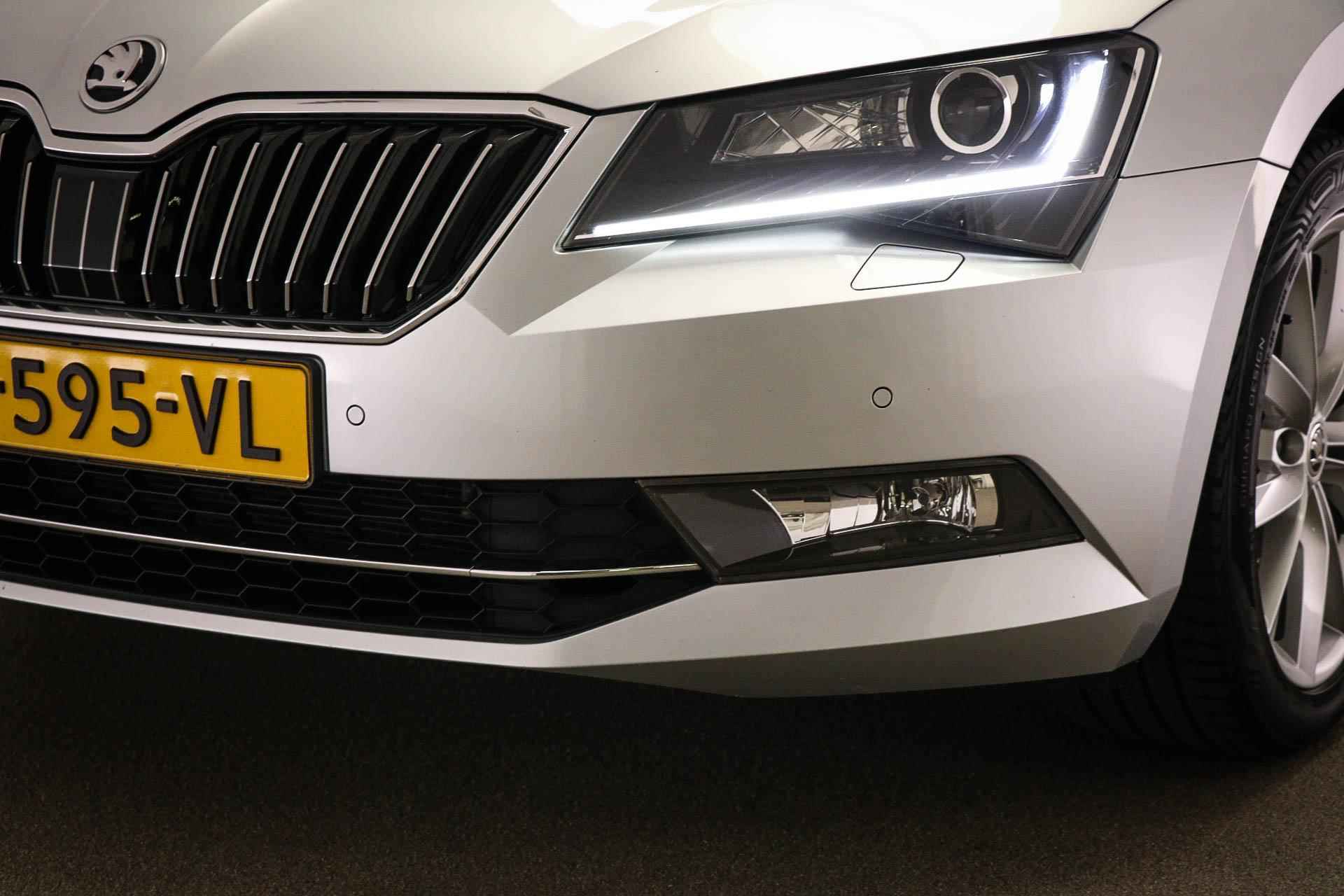 Skoda Superb 1.5 TSI ACT Business Edition | UPGRADE BUSINESS | SFEERVERLICHTING | CLIMA | ACC | NAVI | DAB | APPLE | DRAADLOZE LADER | PDC | CAMERA | TREKHAAK | 18" - 11/58