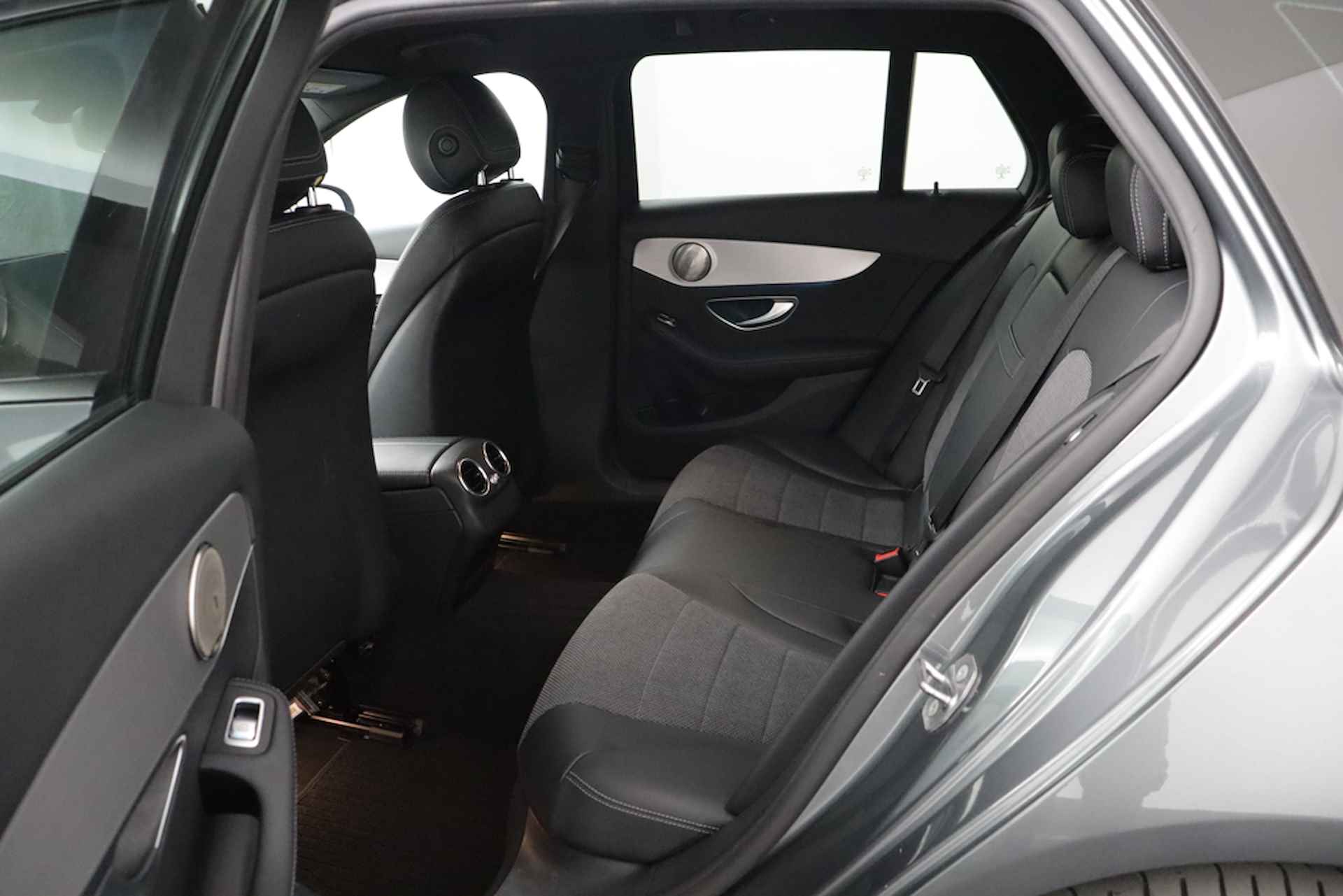Mercedes-Benz C-Klasse Estate 350e Black Edition AMG Premium 279 PK, Orig.NL - 12 MND GARANTIE | Burmester | NAVI | PDC Camera | LED Plus -RIJKLAAR - 11/51