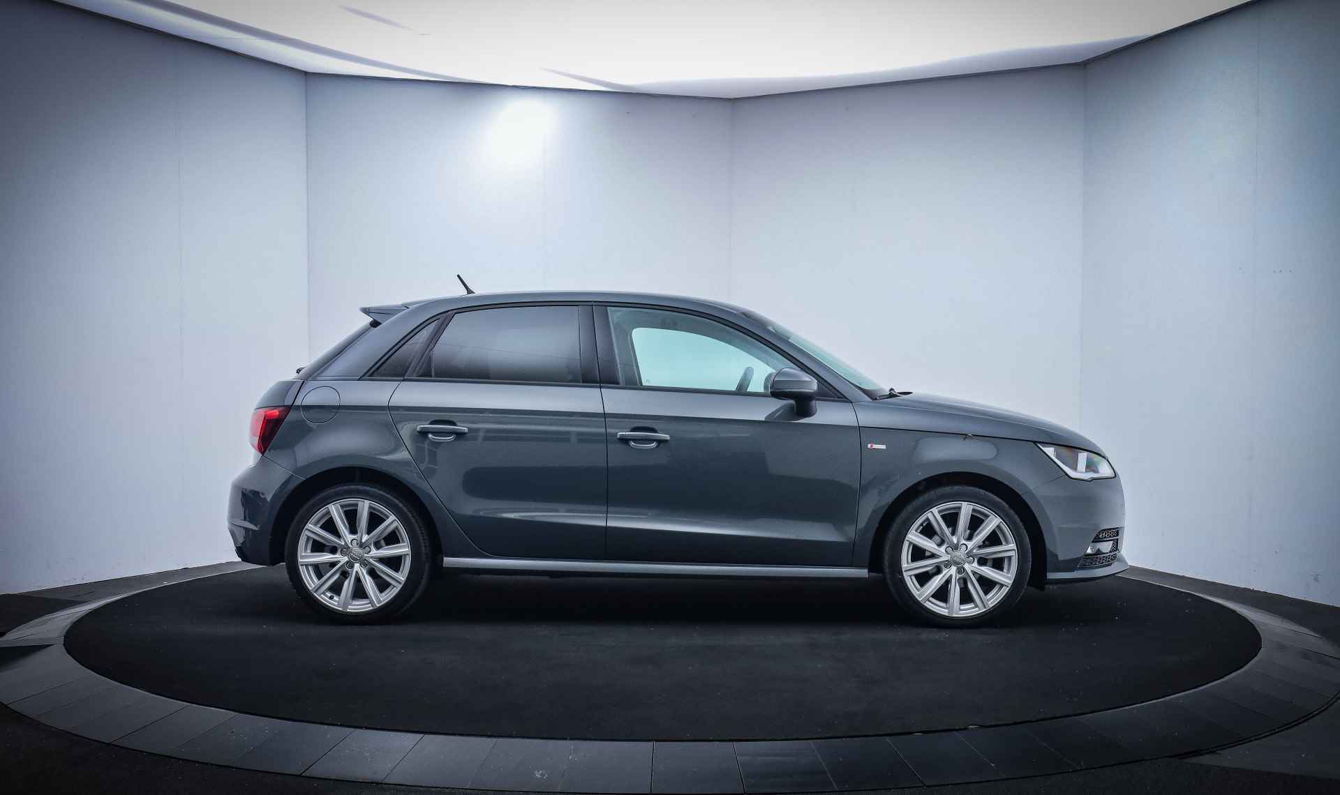 Audi A1 Sportback 1.0TFSI S-Line BOSE/CLIMA/ELEK PAKKET/BLUETOOTH/LMV 17'' - 4/22