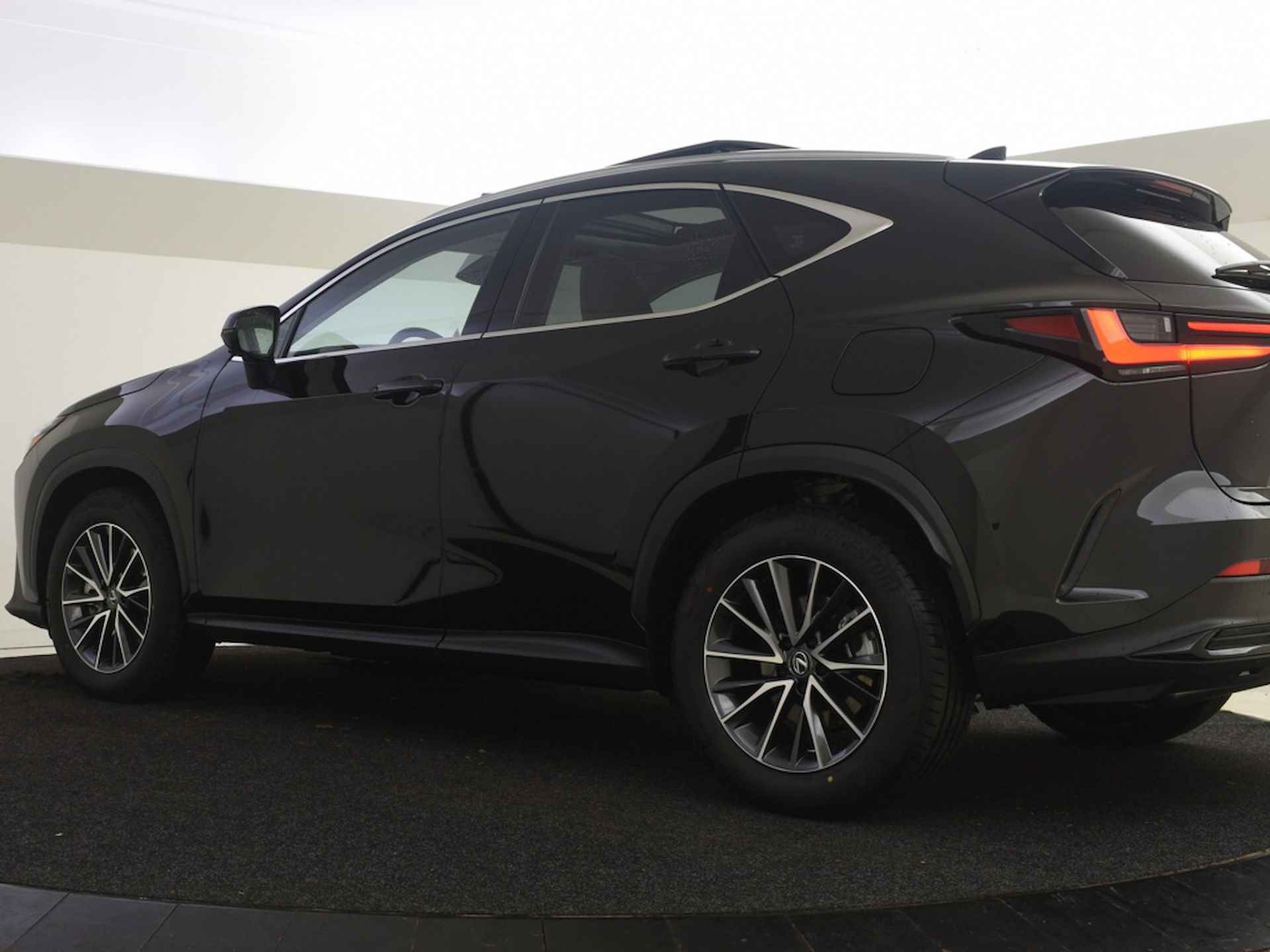 Lexus NX 450h+ AWD Executive Line | Elec. glazen dak - 7/35