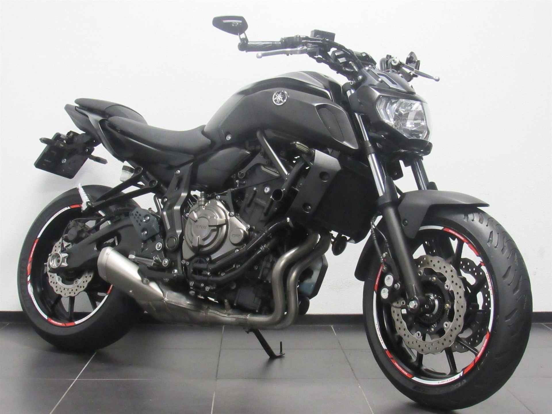 Yamaha MT-07 ABS - 2020 - 2/7