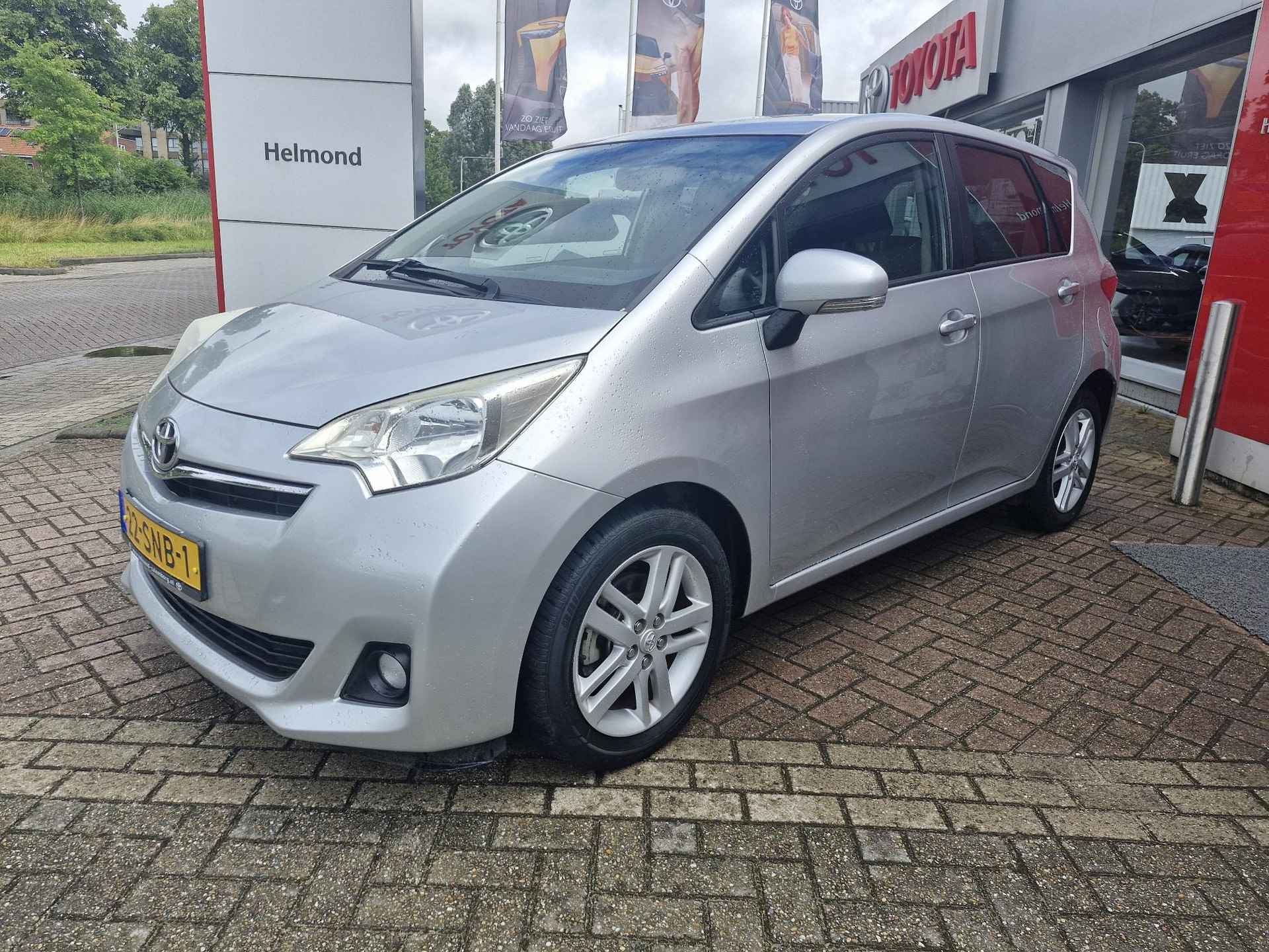 Toyota Verso-S 1.3 VVT-i Dynamic - 4/34