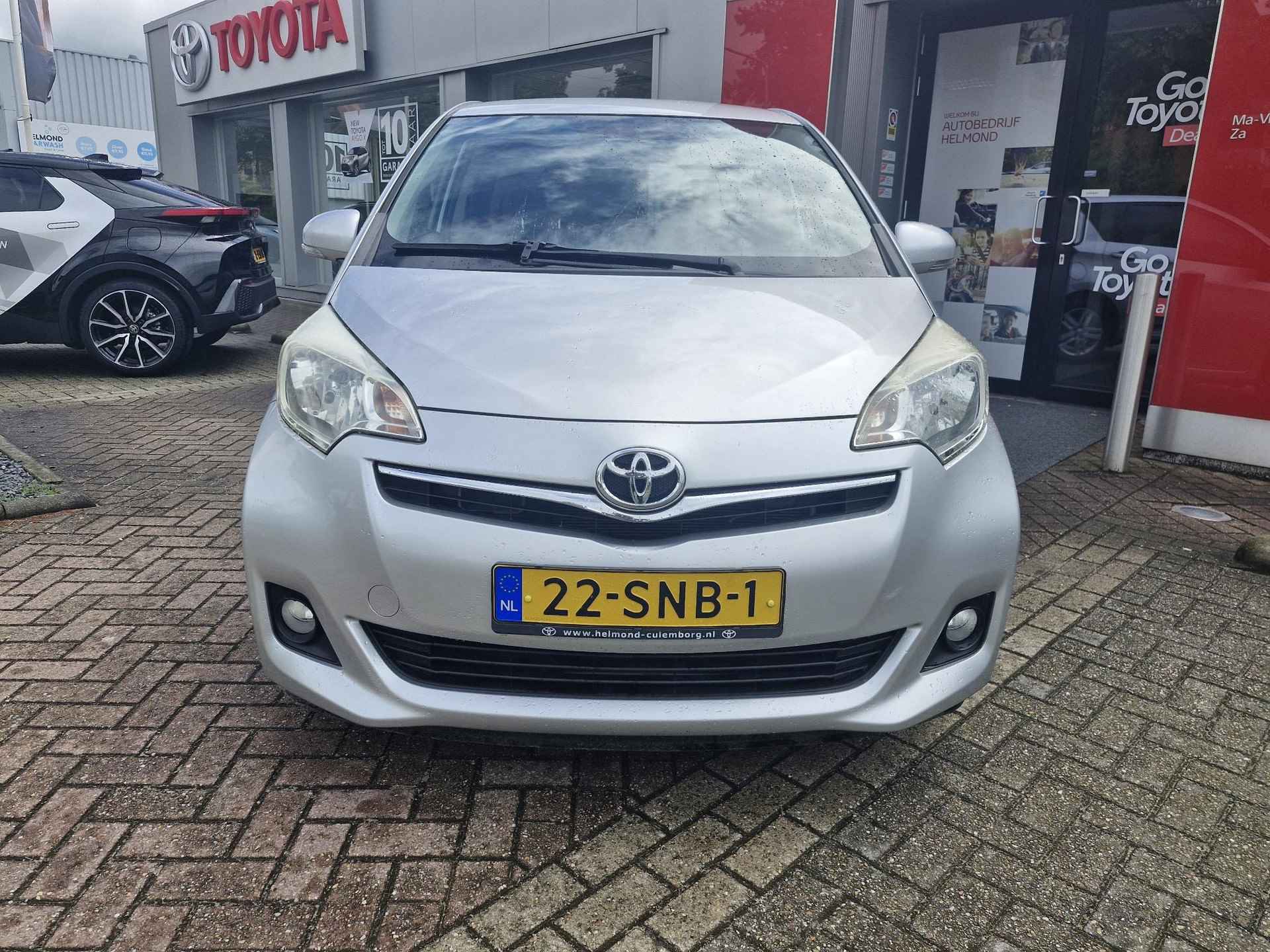 Toyota Verso-S 1.3 VVT-i Dynamic - 8/34